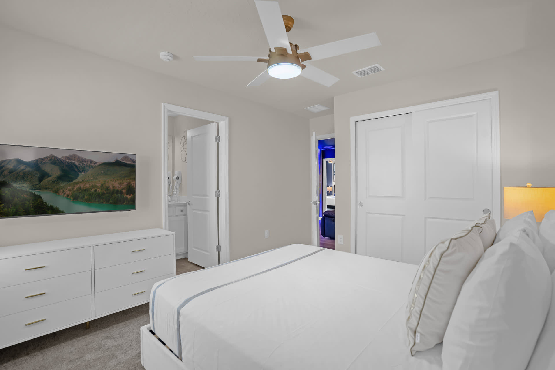 Upstay Family Retreat w Pool Cinema Games Room | Photo 43