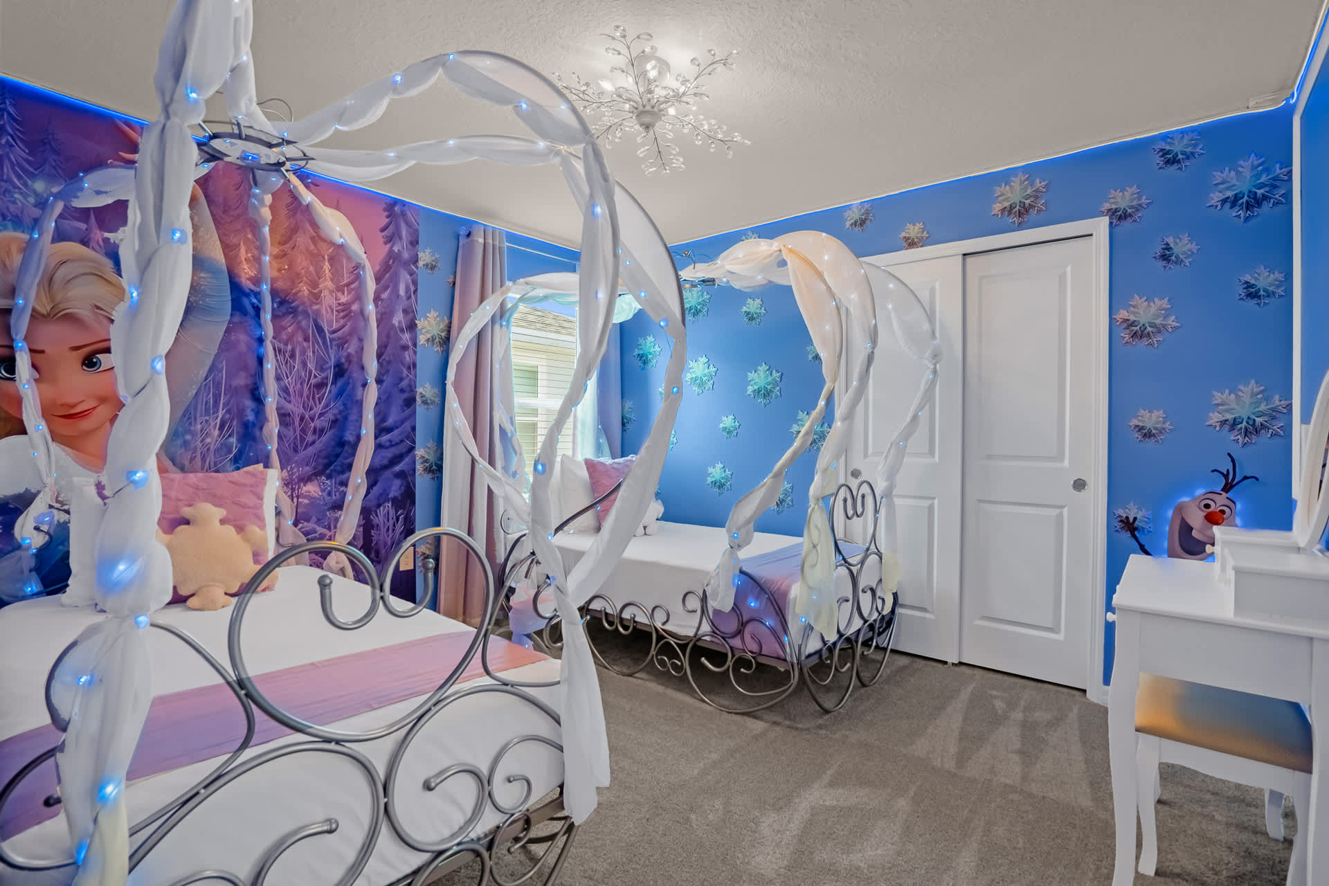 Disney's Frozen Themed Room