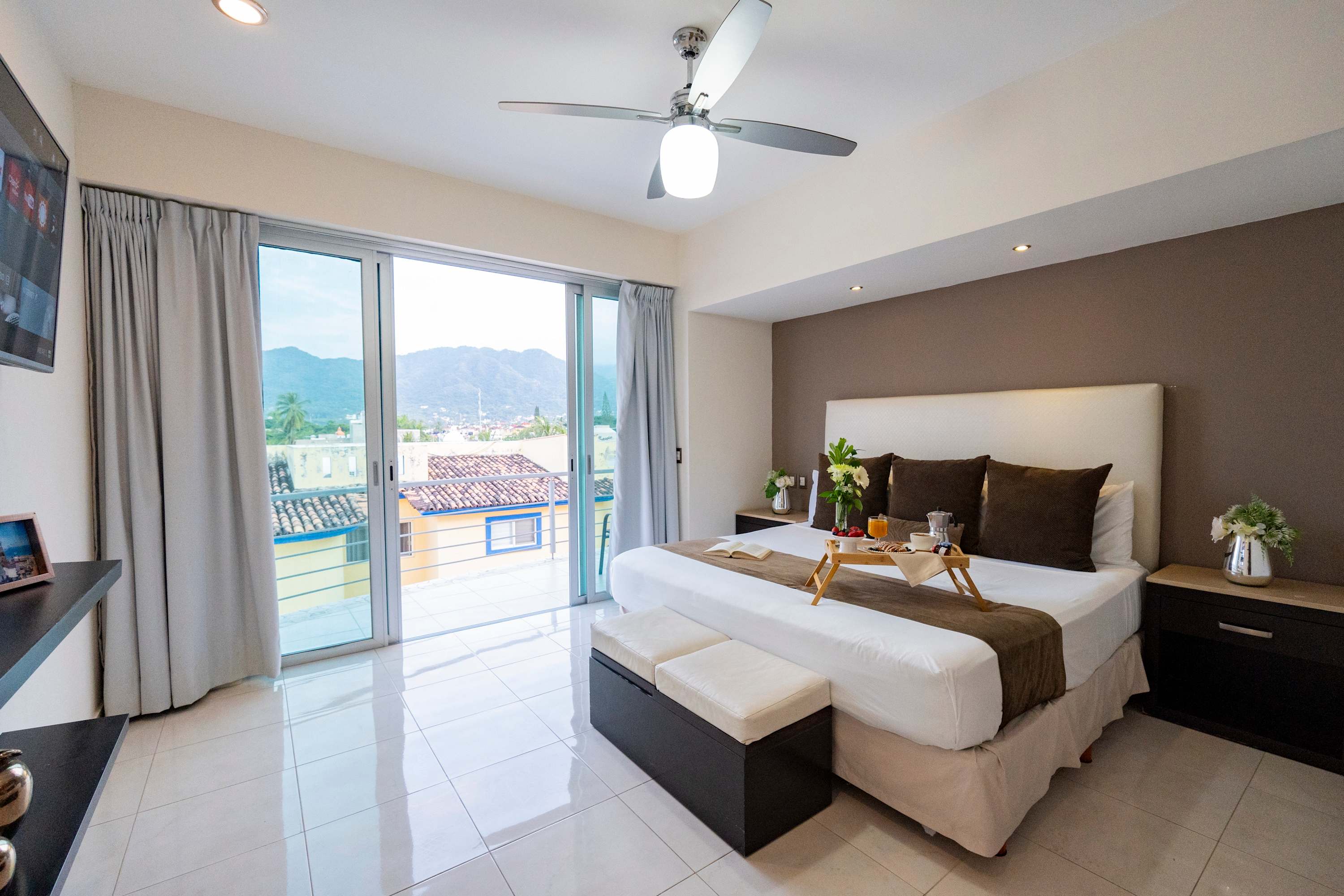 Mountain view Penthouse: Pool, Private balcony | Puerto Vallarta | Sand ...