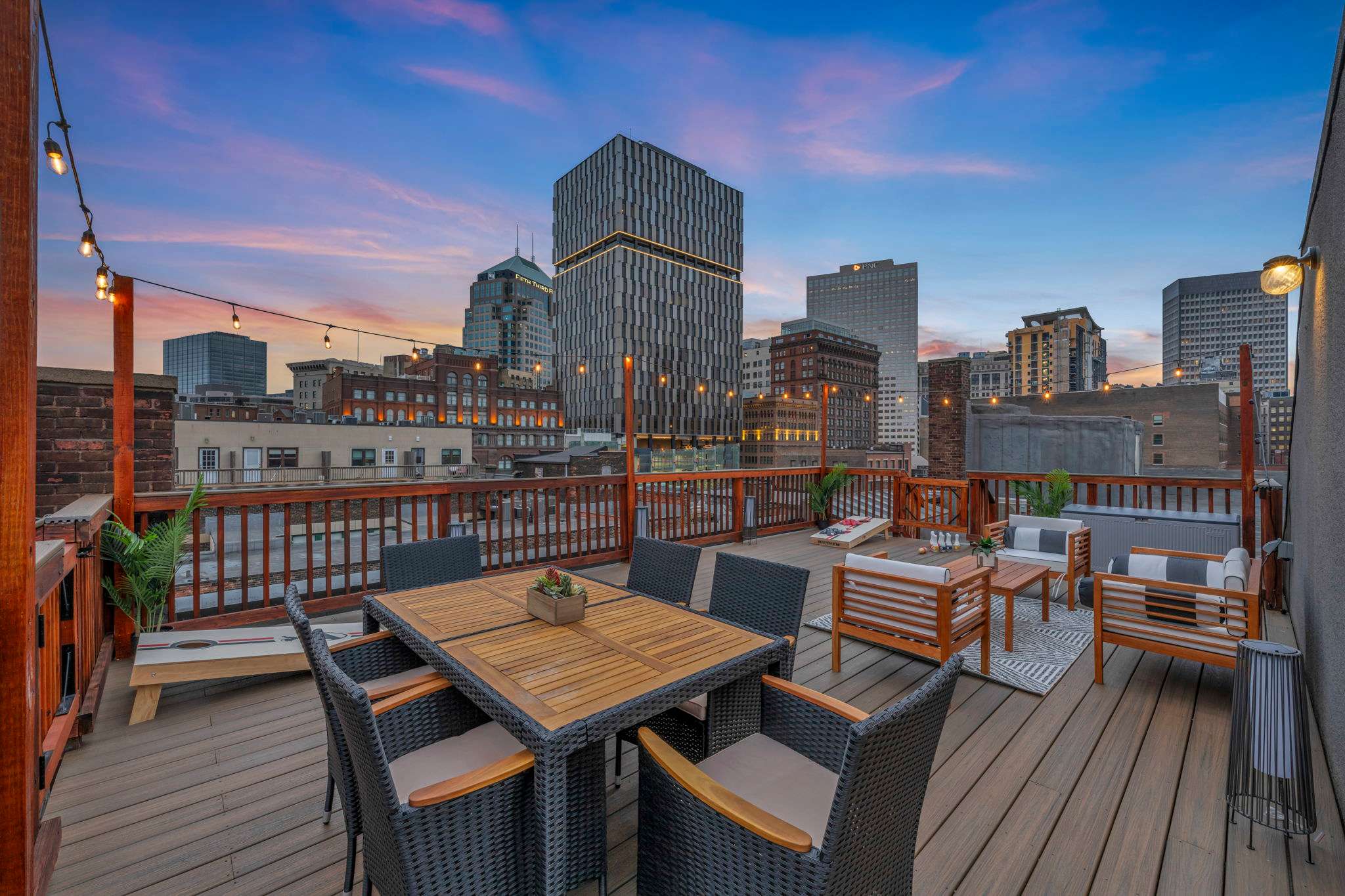 Lofts on 4th Penthouse | Sleeps 14 - Foto 1