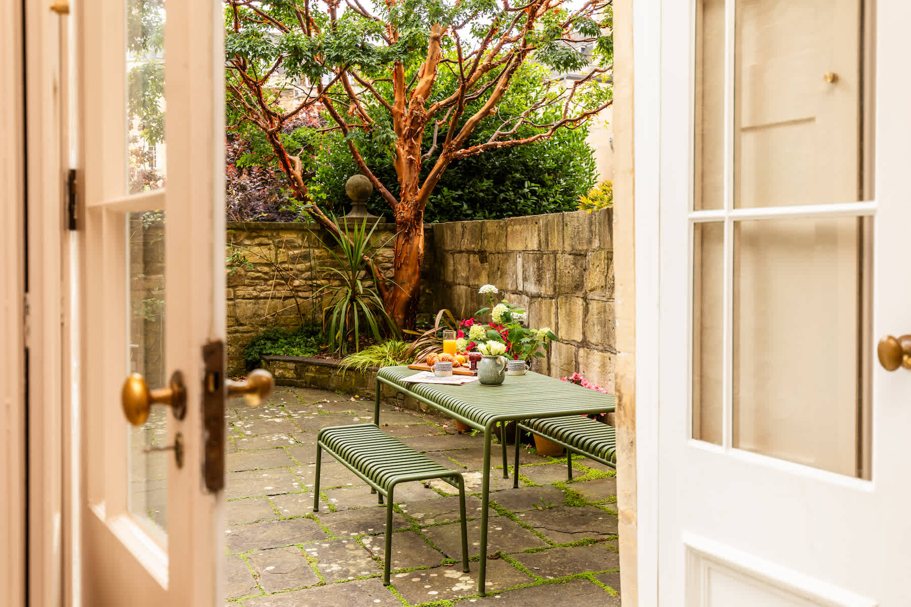 Georgian Townhouse with Garden near Royal Crescent in Park Street 38 BA1 2TD - Property image 4 - VivreStays