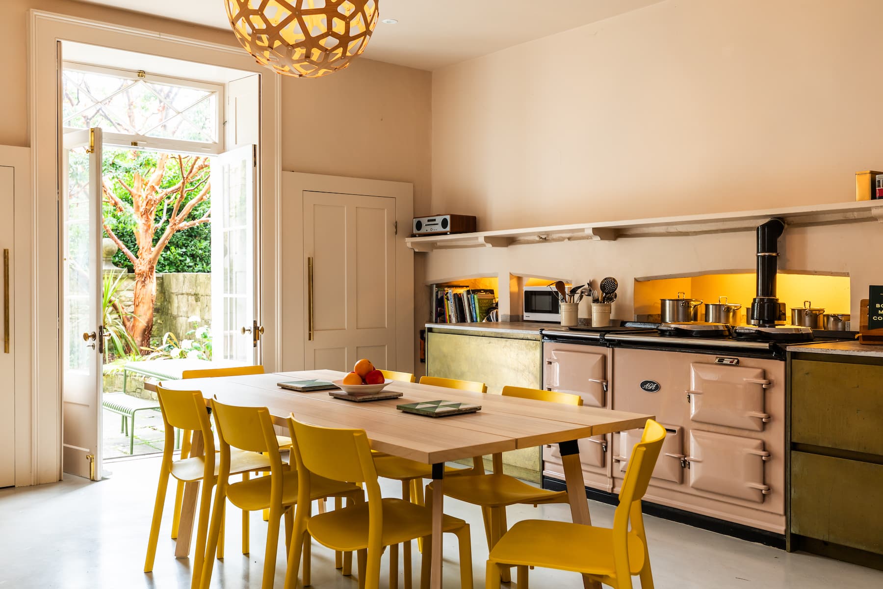 Georgian Townhouse with Garden near Royal Crescent in Park Street 38 BA1 2TD - Property image 3 - VivreStays