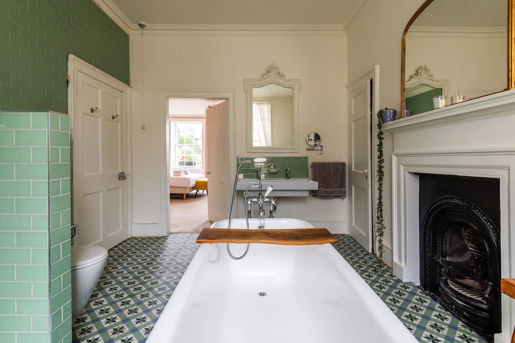 Georgian Townhouse with Garden near Royal Crescent in Park Street 38 BA1 2TD - Property image 30 - VivreStays