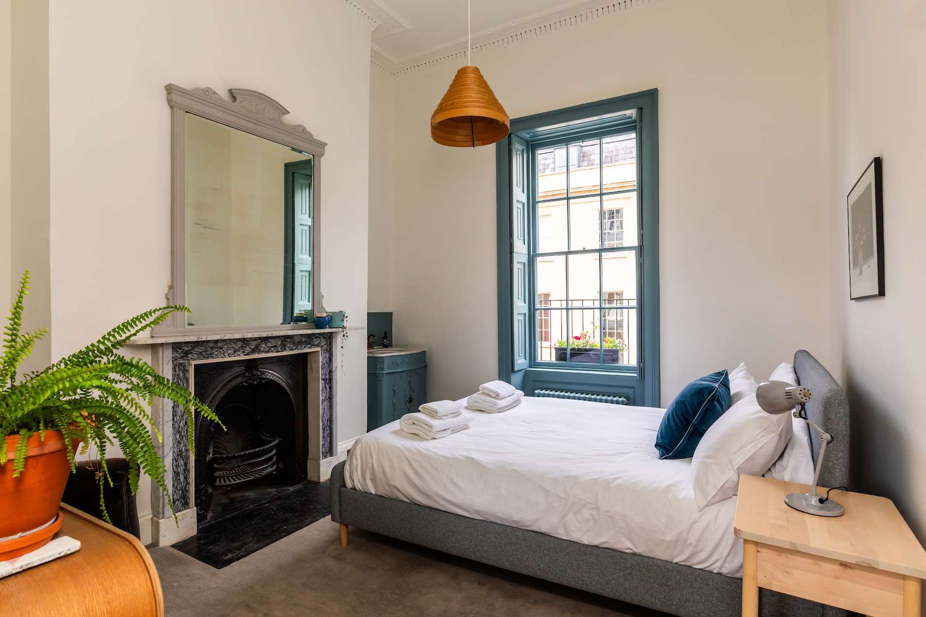 Georgian Townhouse with Garden near Royal Crescent in Park Street 38 BA1 2TD - Property image 32 - VivreStays