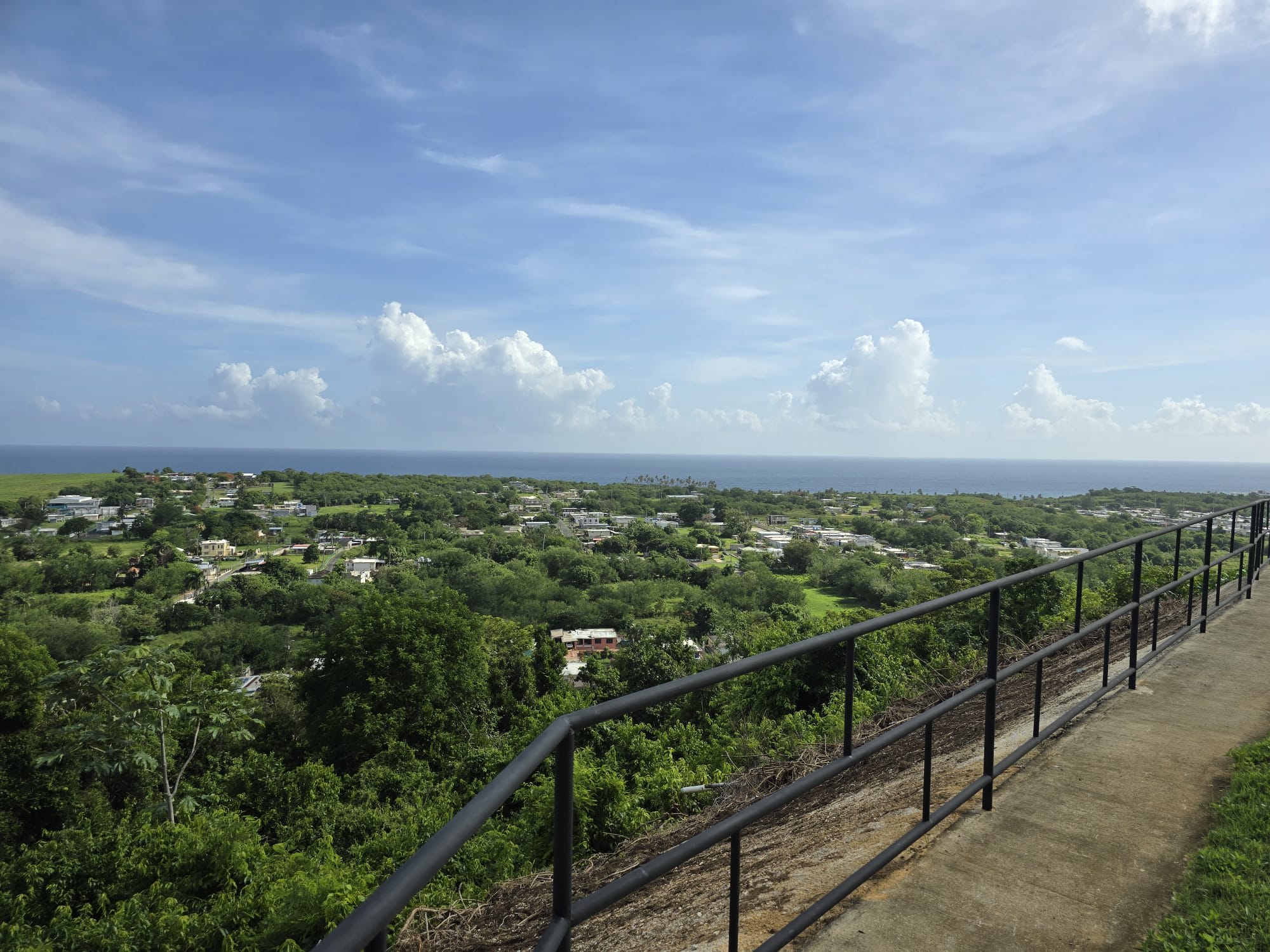 Luxury Villa on the hills looking at the atlantic ocean - Property photo