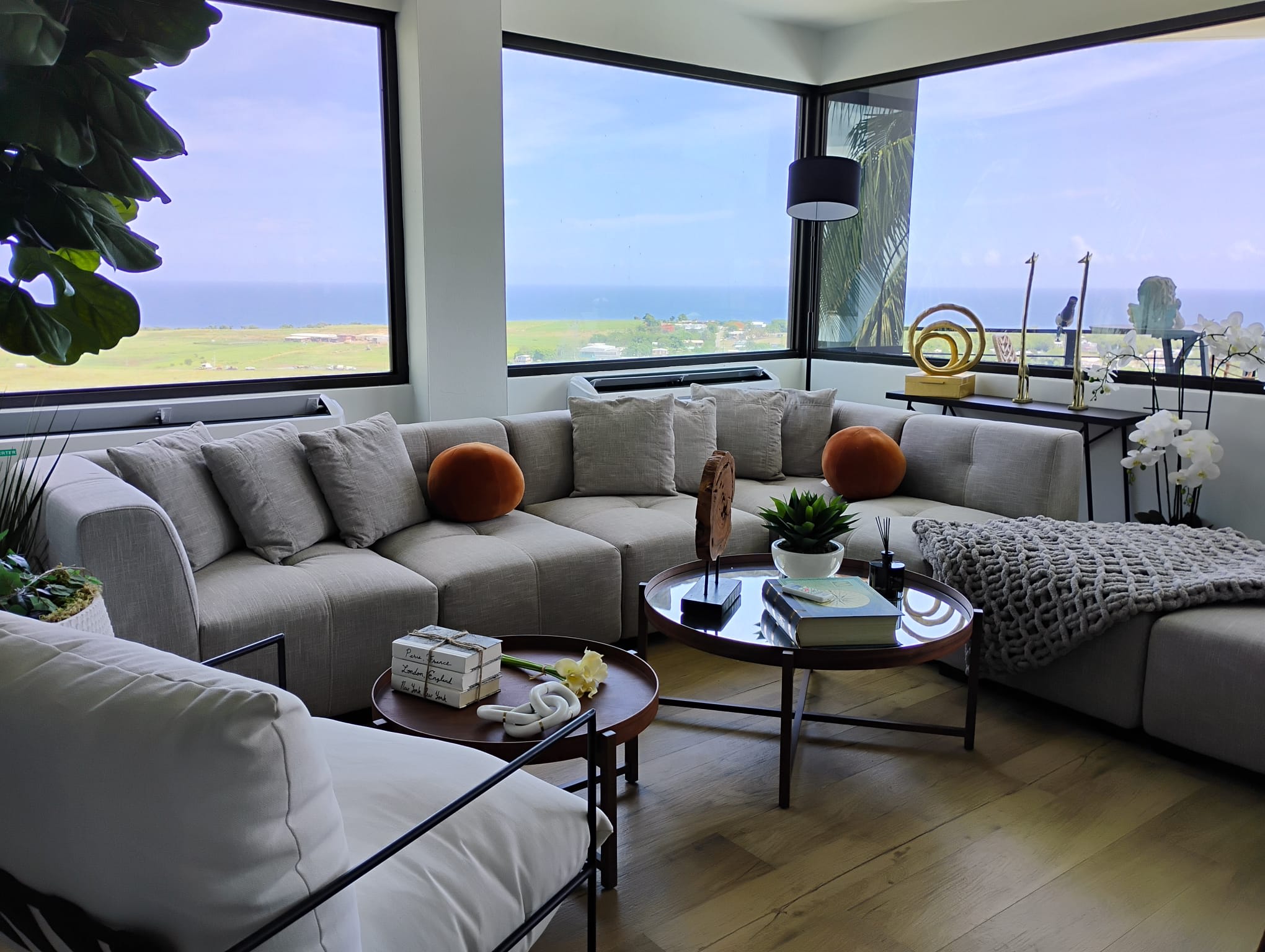 Luxury Villa on the hills looking at the atlantic ocean - Property photo