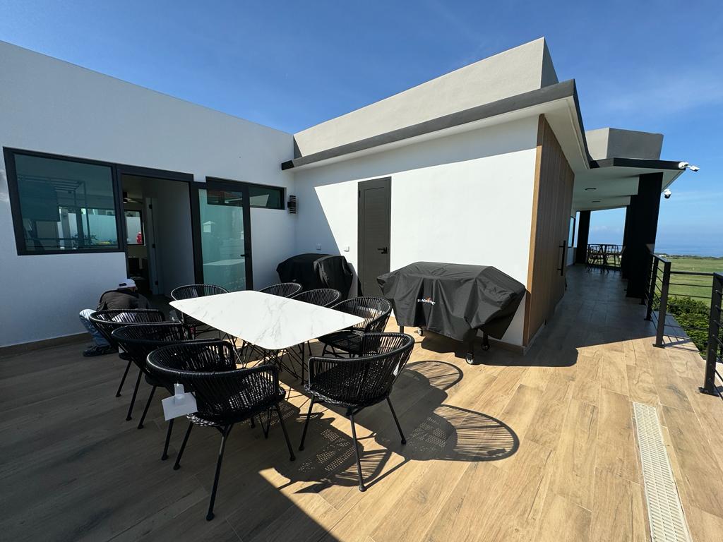 Luxury Villa on the hills looking at the atlantic ocean - Property photo