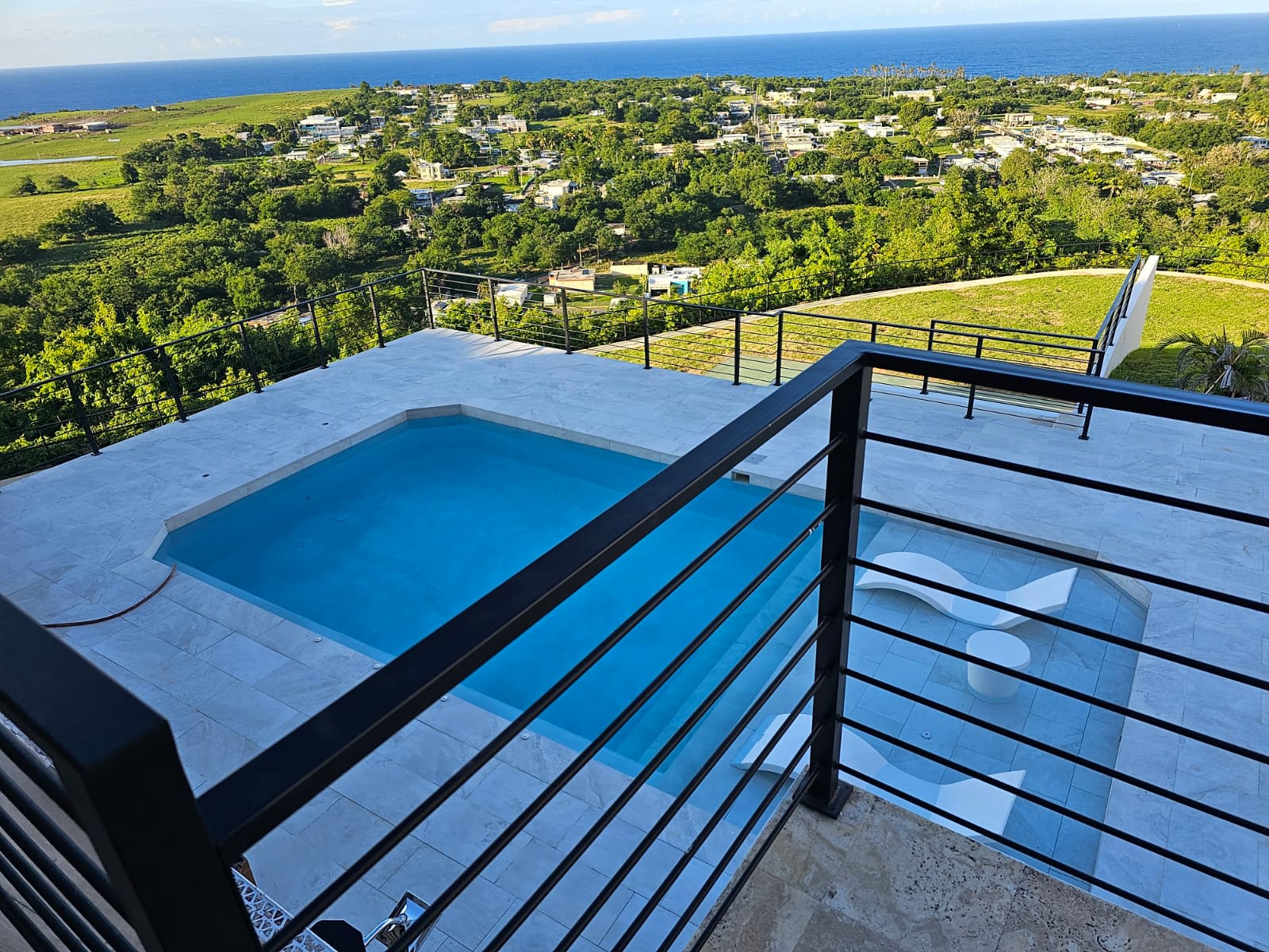 Luxury Villa on the hills looking at the atlantic ocean - Property photo