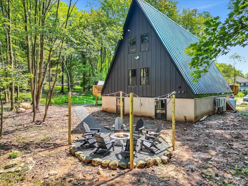 The Pocono Dreamhouse | Modern A-Frame | Hot Tub