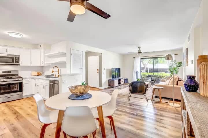Resort Living with Pool & Tennis, Minutes to Del Mar Beaches! — San Diego, CA — vacation rental