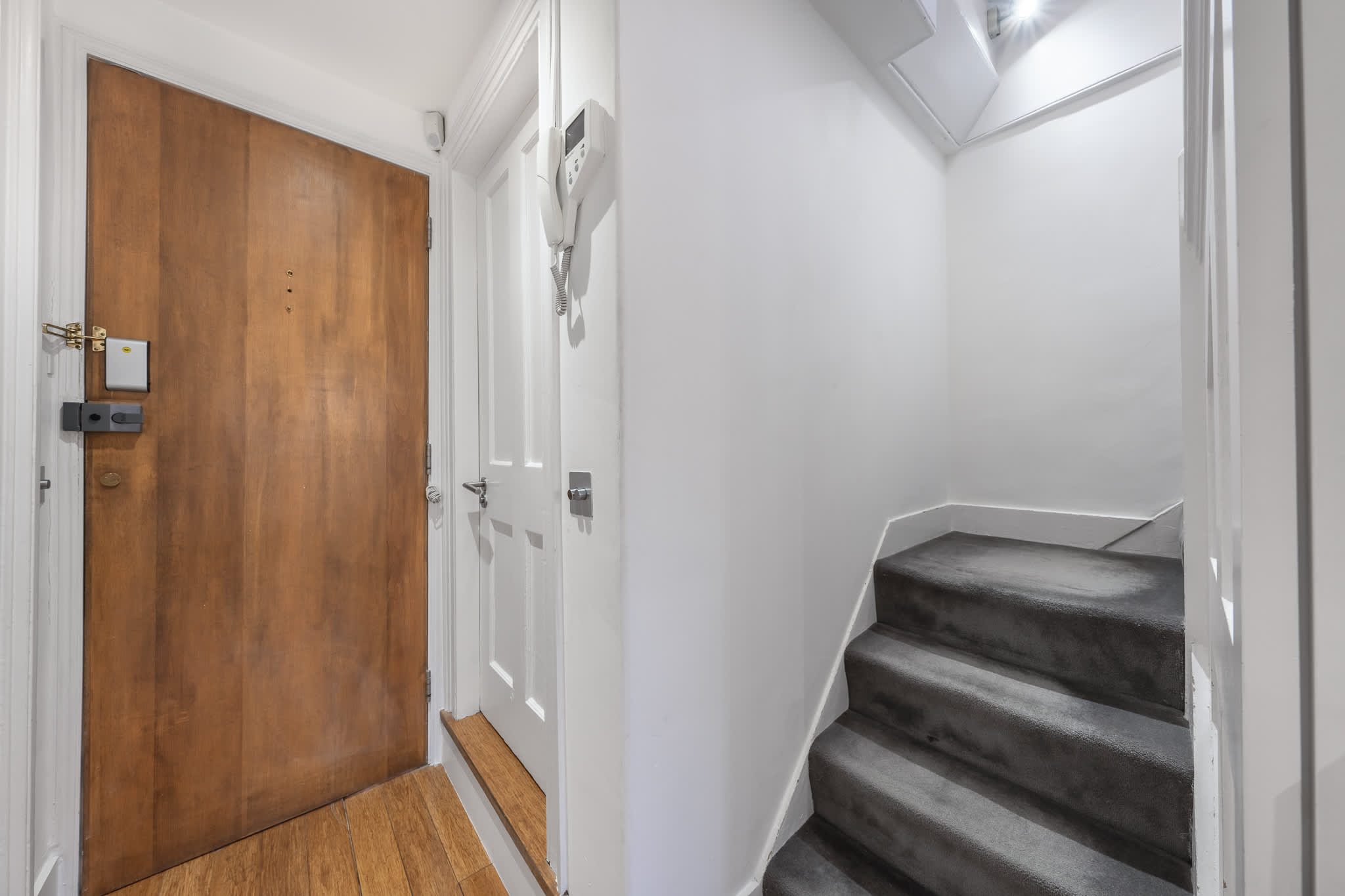 Spacious Georgian Apartment near Victoria St in Lower Belgrave Street 55 SW1W 0LP - Property image 15 - VivreStays