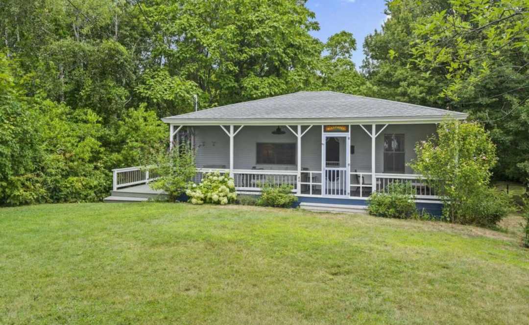 Hillcrest Cottage  — Peaks Island, ME — vacation rental