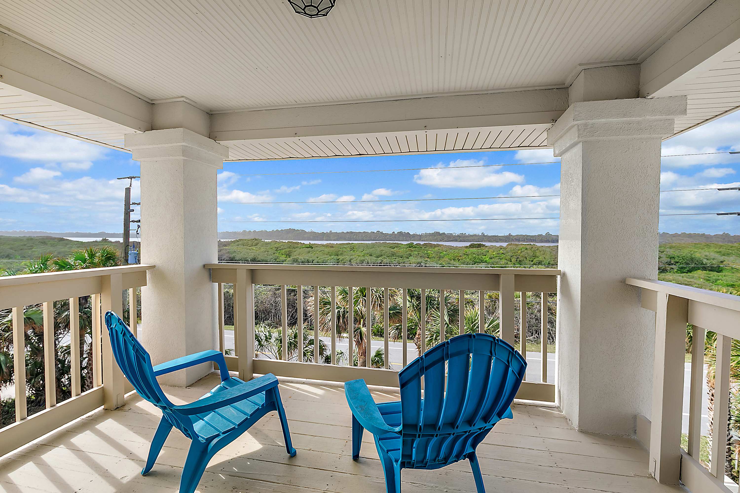 Oceanfront, Beach Access | Sunny Palms