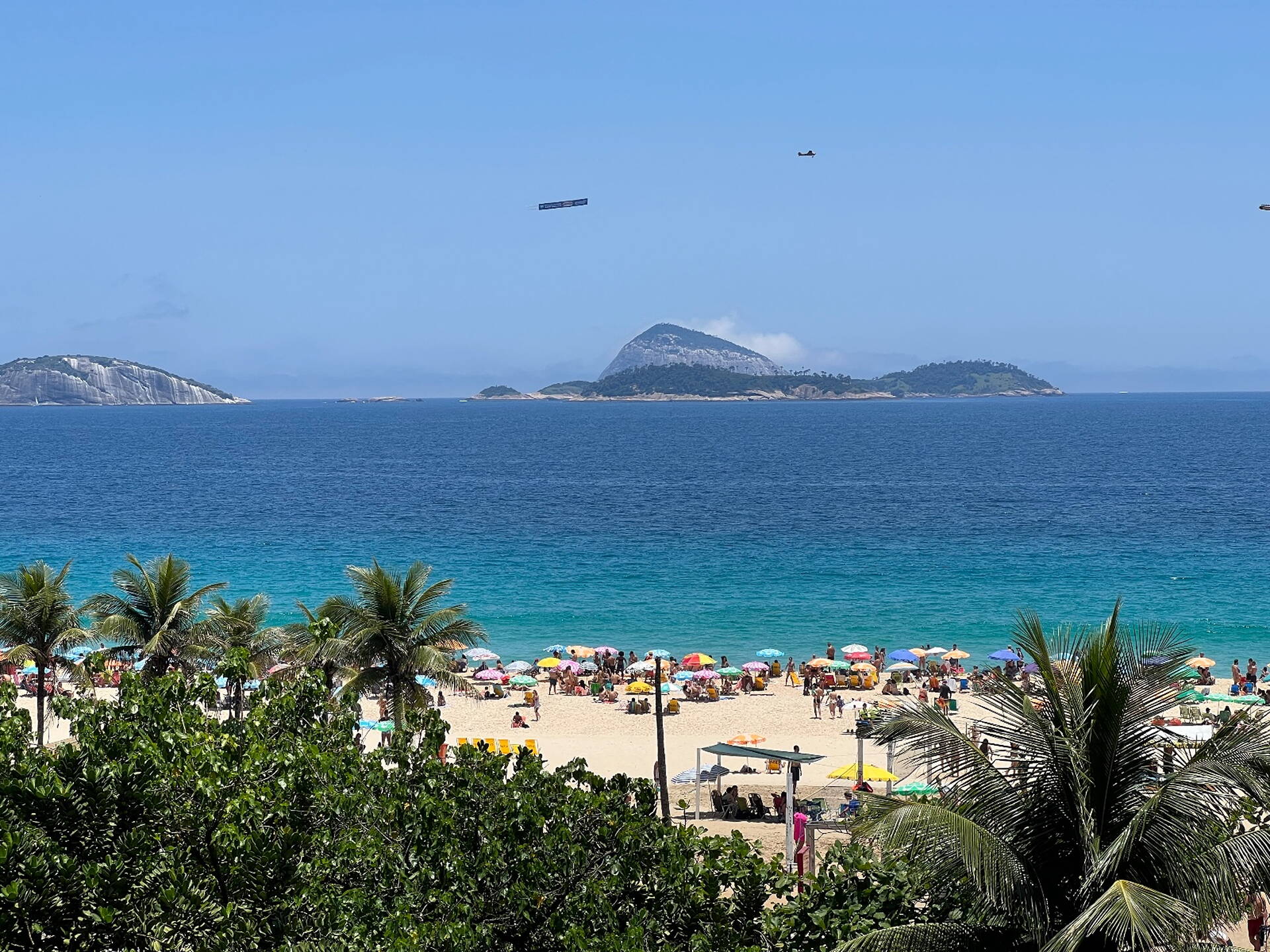 Luxury Apartment with Ocean View in Ipanema - RIO026