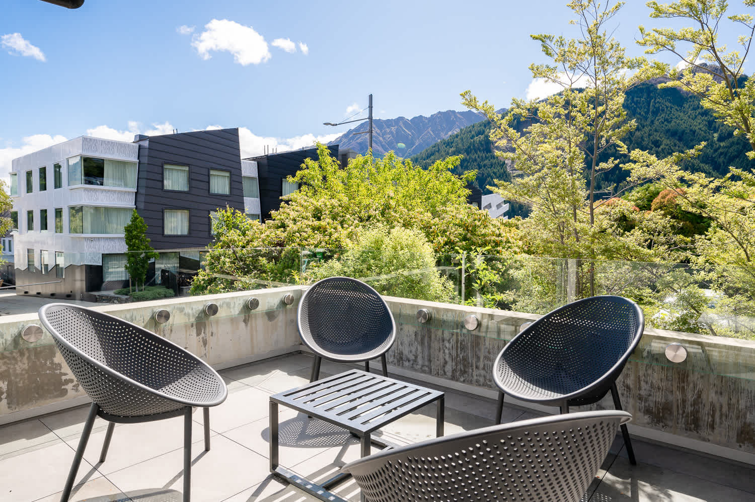 Morning Coffee’s on this Sunshine Patio
Wander out from your bedroom onto the sun drenched patio - relax and enjoy Queenstown’s new day.