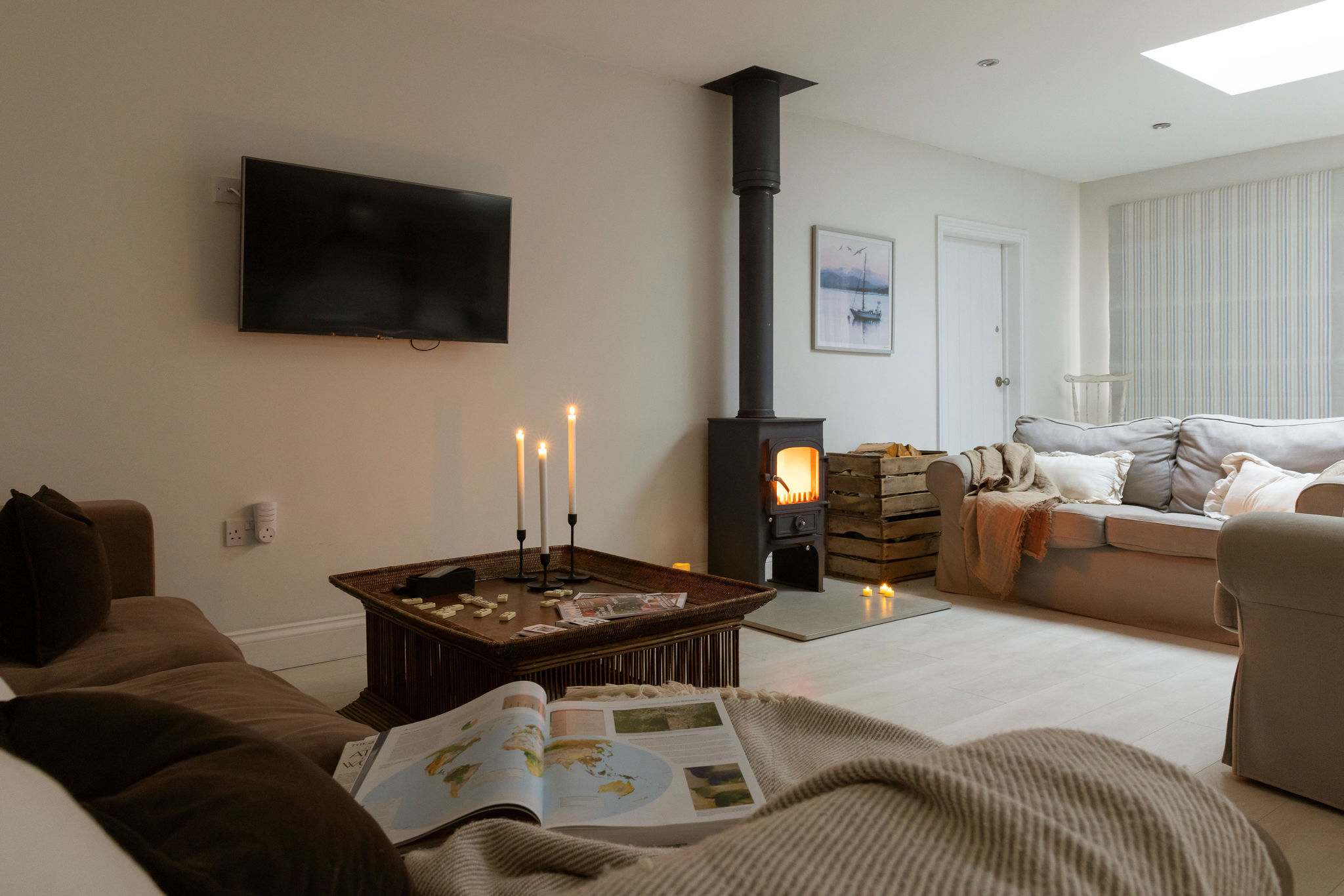 Looking for a winter escape to the coast? Light the log burner and get cosy in the evenings. Snuggle down with a good book, blanket and warm drink.