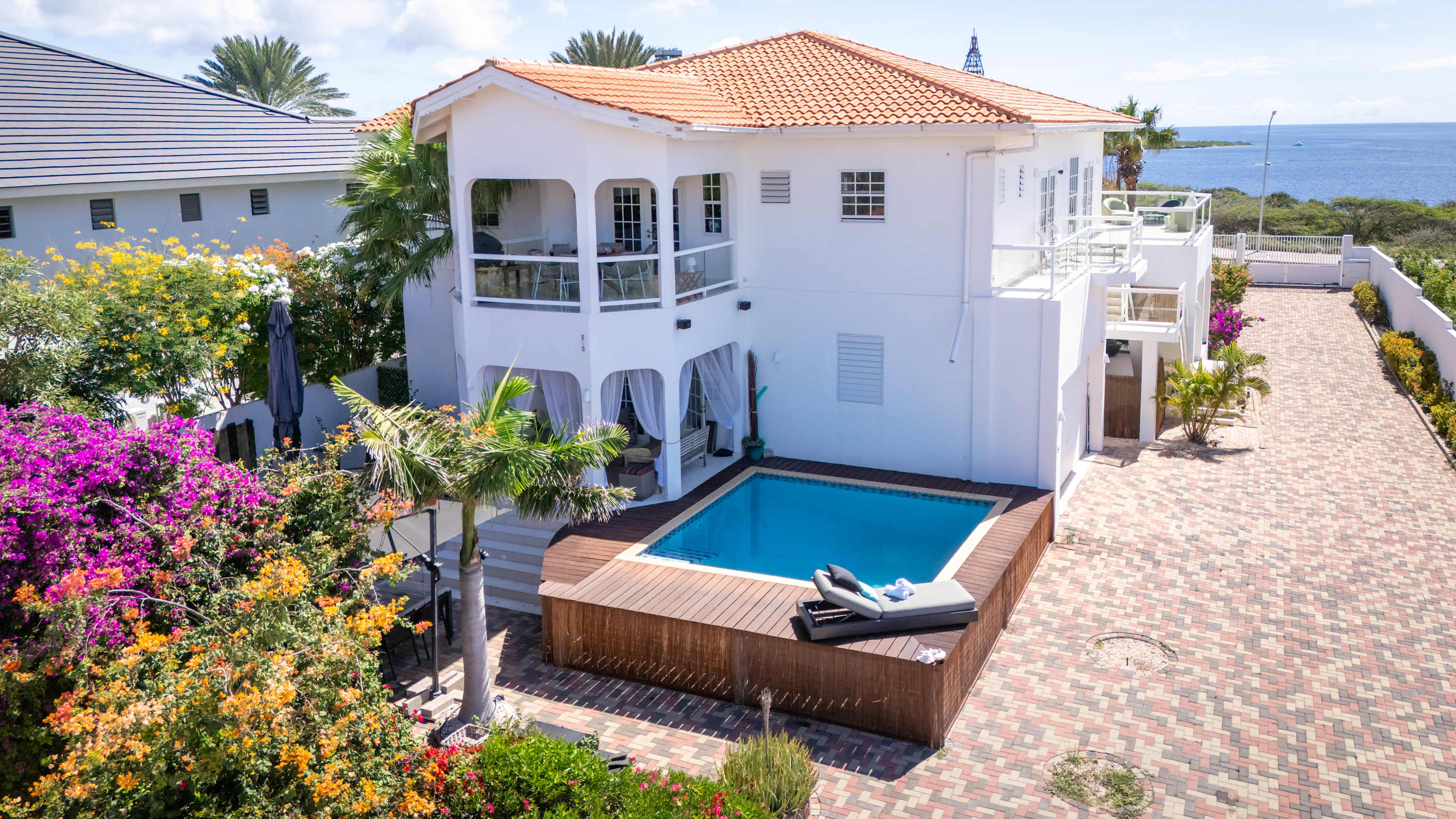 Kaya Ártiko | Terrace