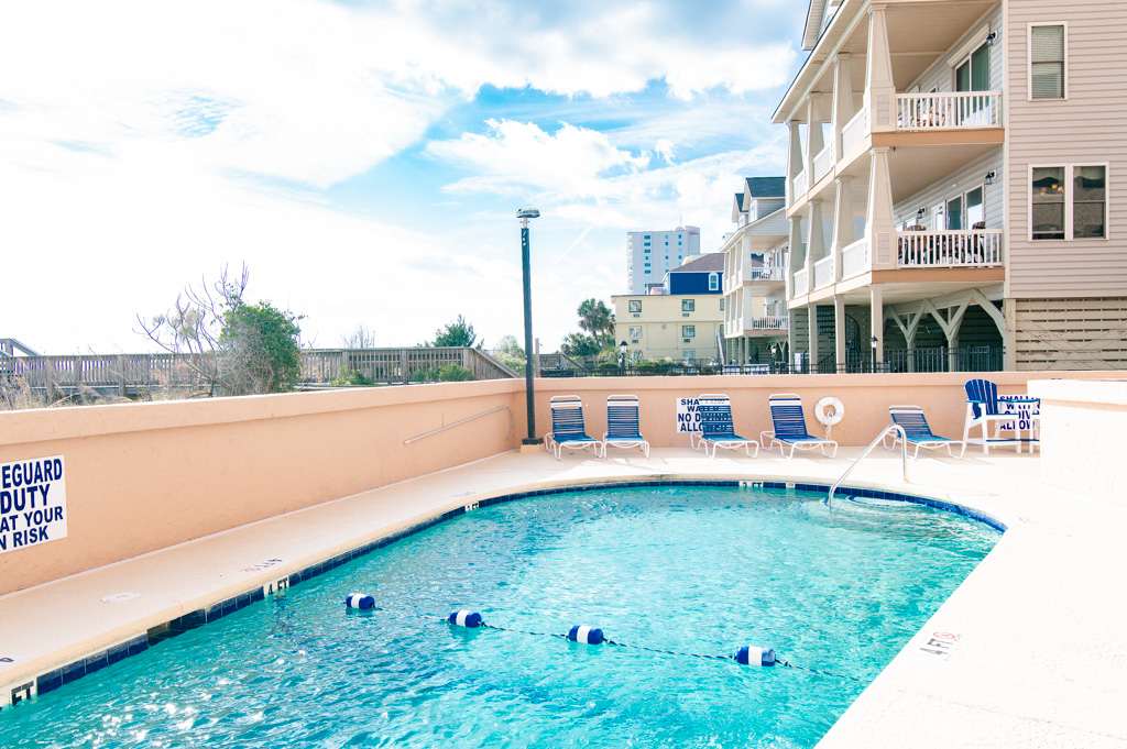 Oceanfront in Heart of N Myrtle  Beach with Pool