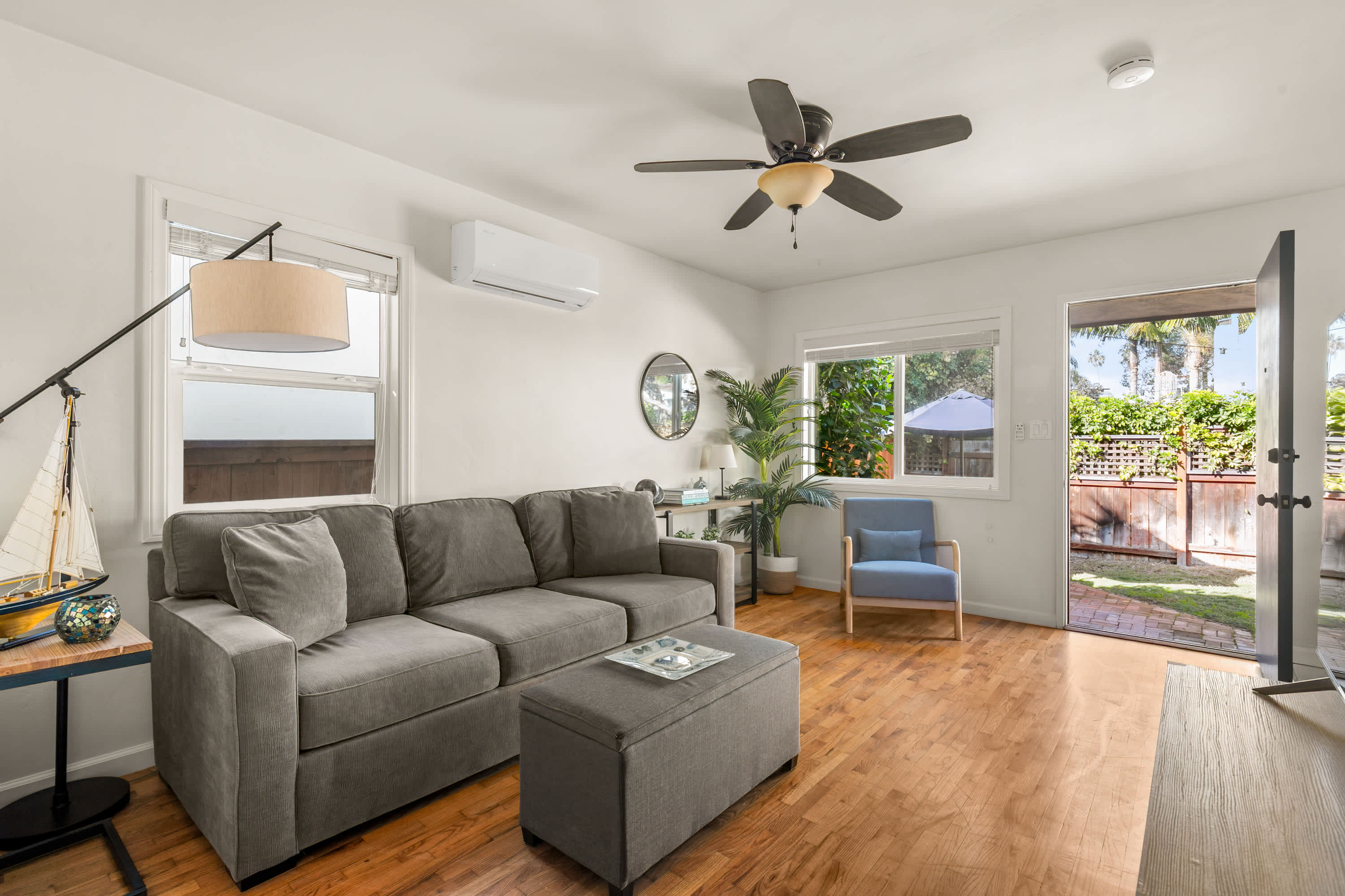 PB Bungalow-Private fenced yard-Parking-Remodeled! — San Diego, CA — vacation rental