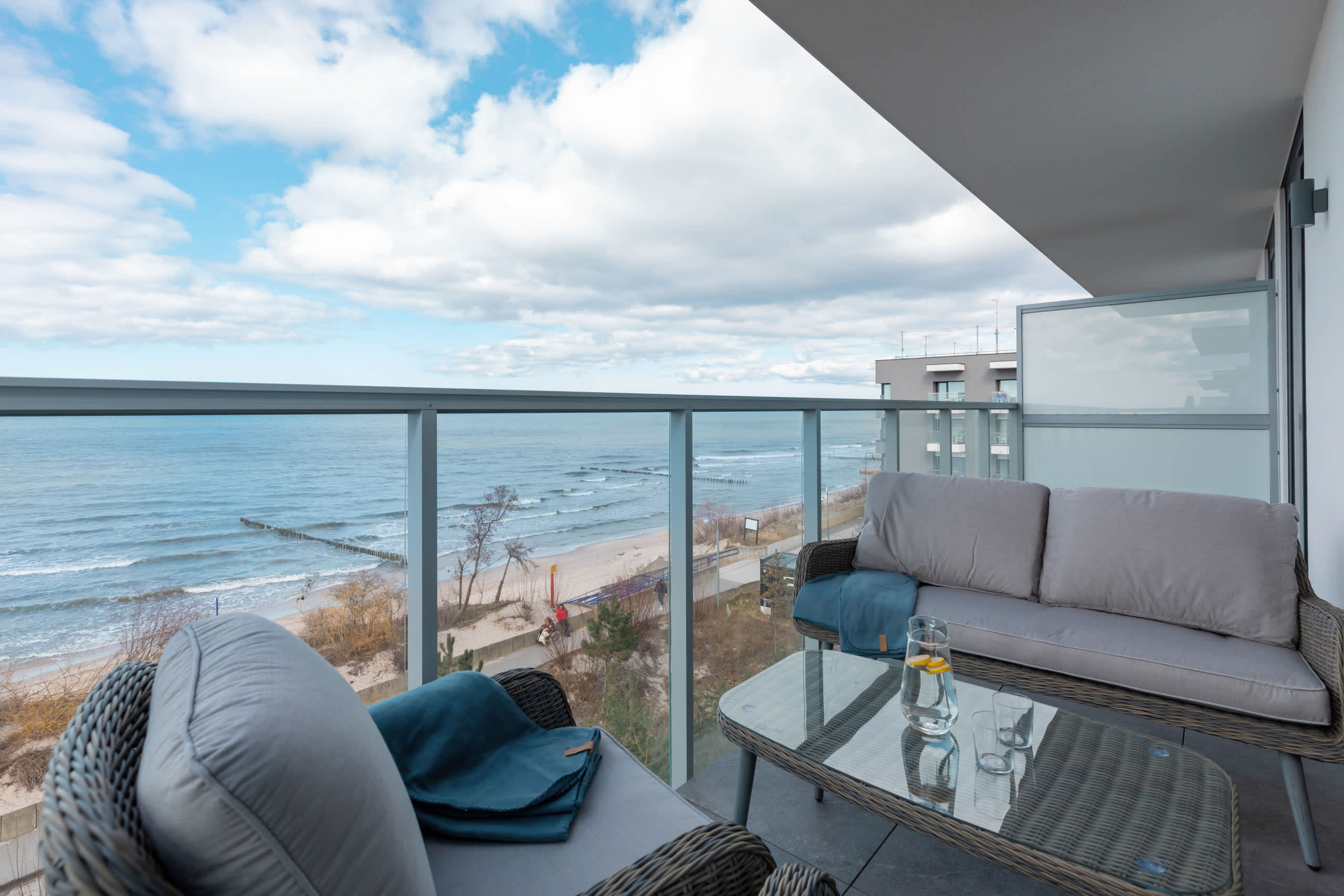 Jantaris B41 | Mielno | Air-conditioned Apartment | View from the Balcony of the Sea and Beach — Mielno, Województwo zachodniopomorskie — vacation rental