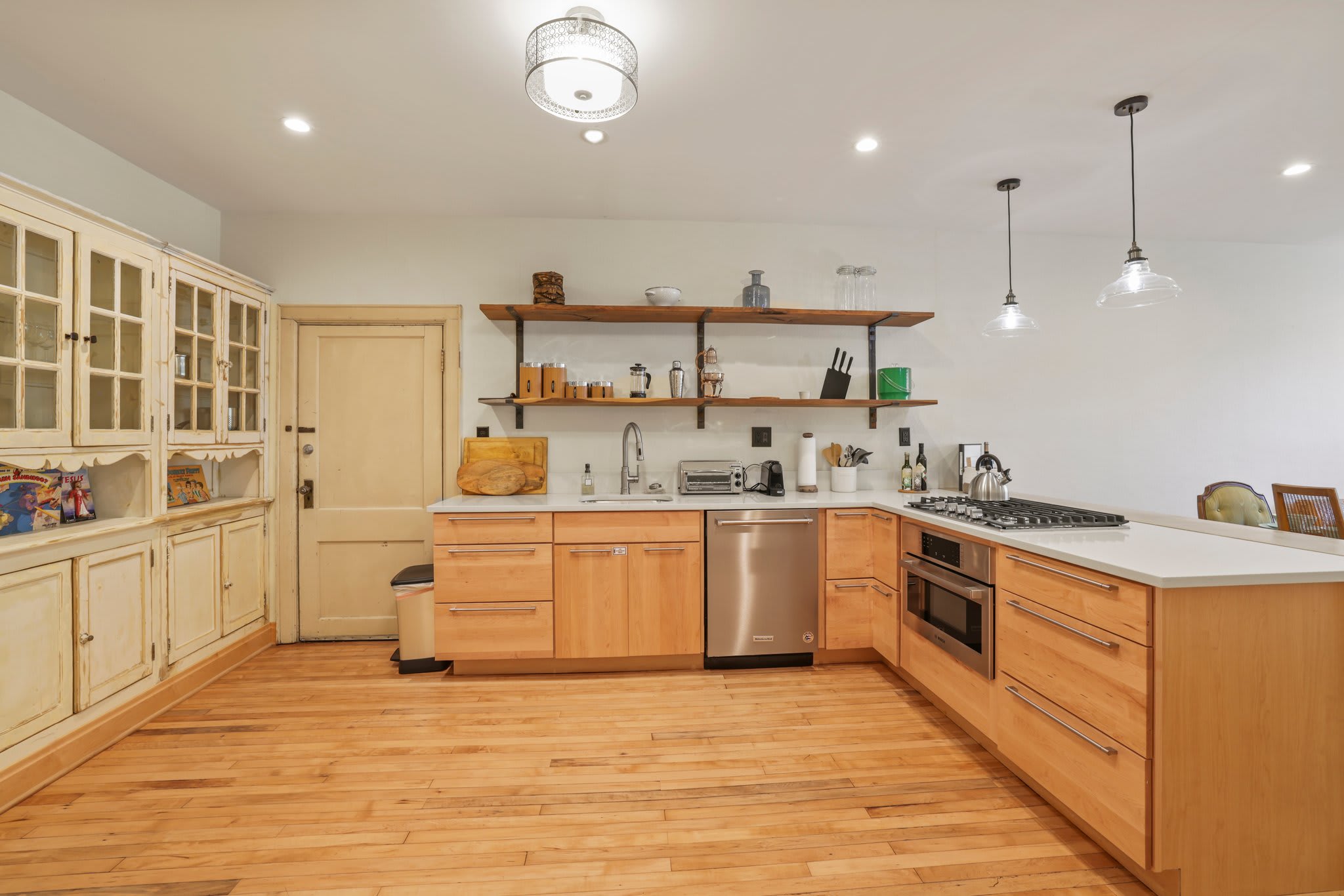 Spacious Historic Manor in Short North - Perfect for Large Groups!