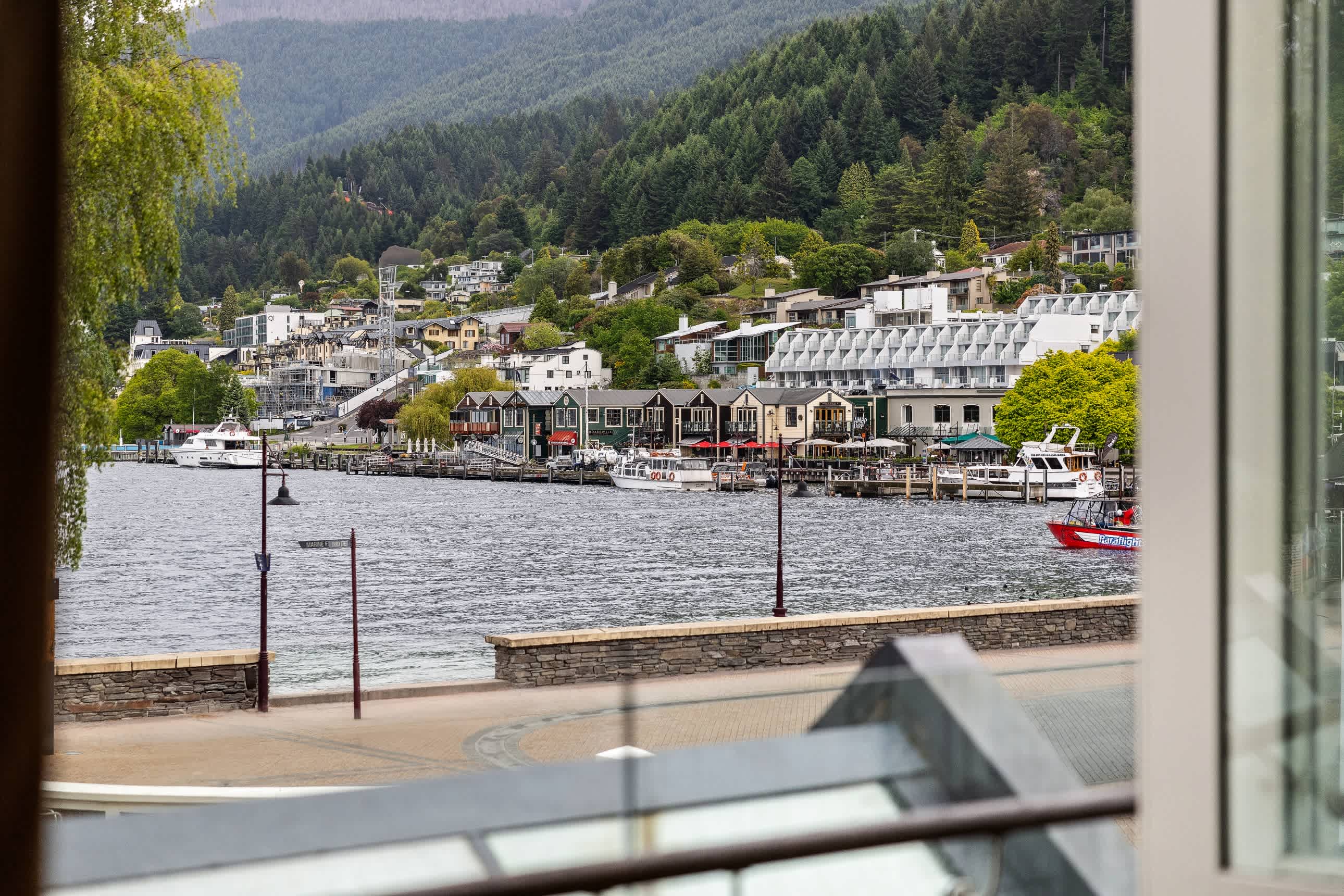 Queenstown luxury home booking