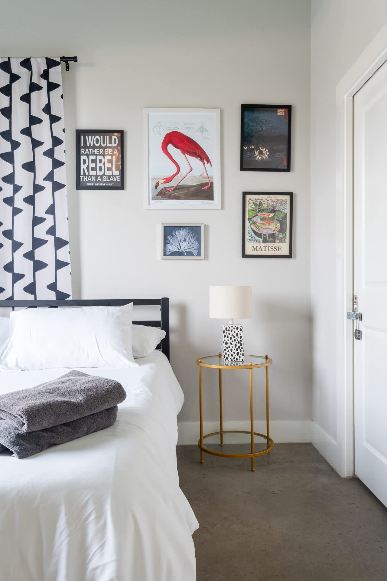 Stylish Home with Pool Hot Tub near Downtown | Photo 21