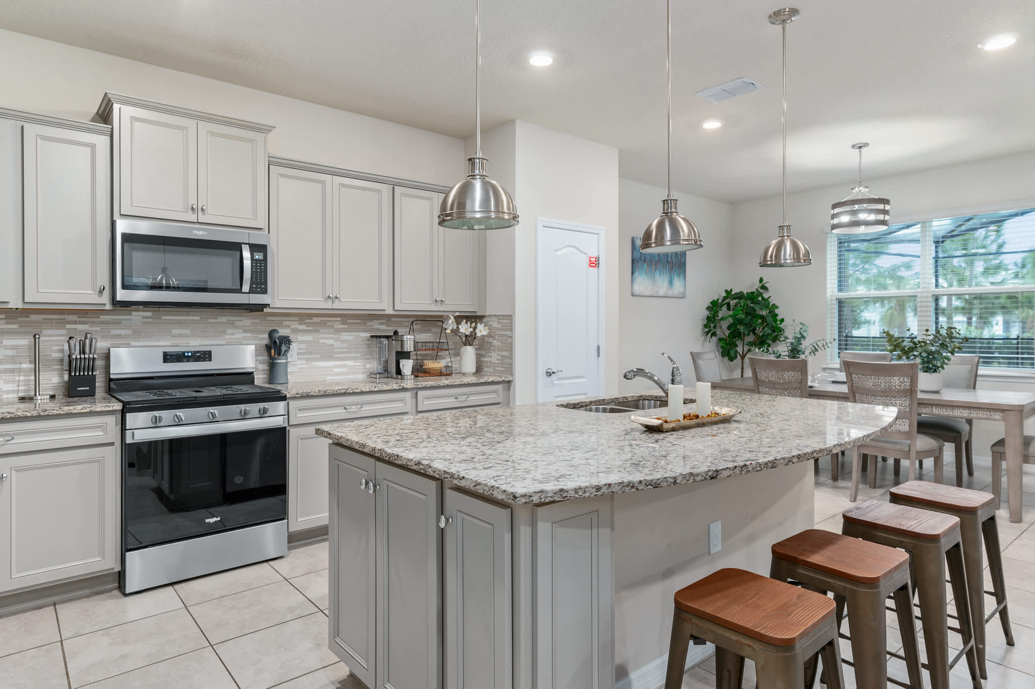 Solterra Resort! Pool & Game Room, 15 MI to Disney