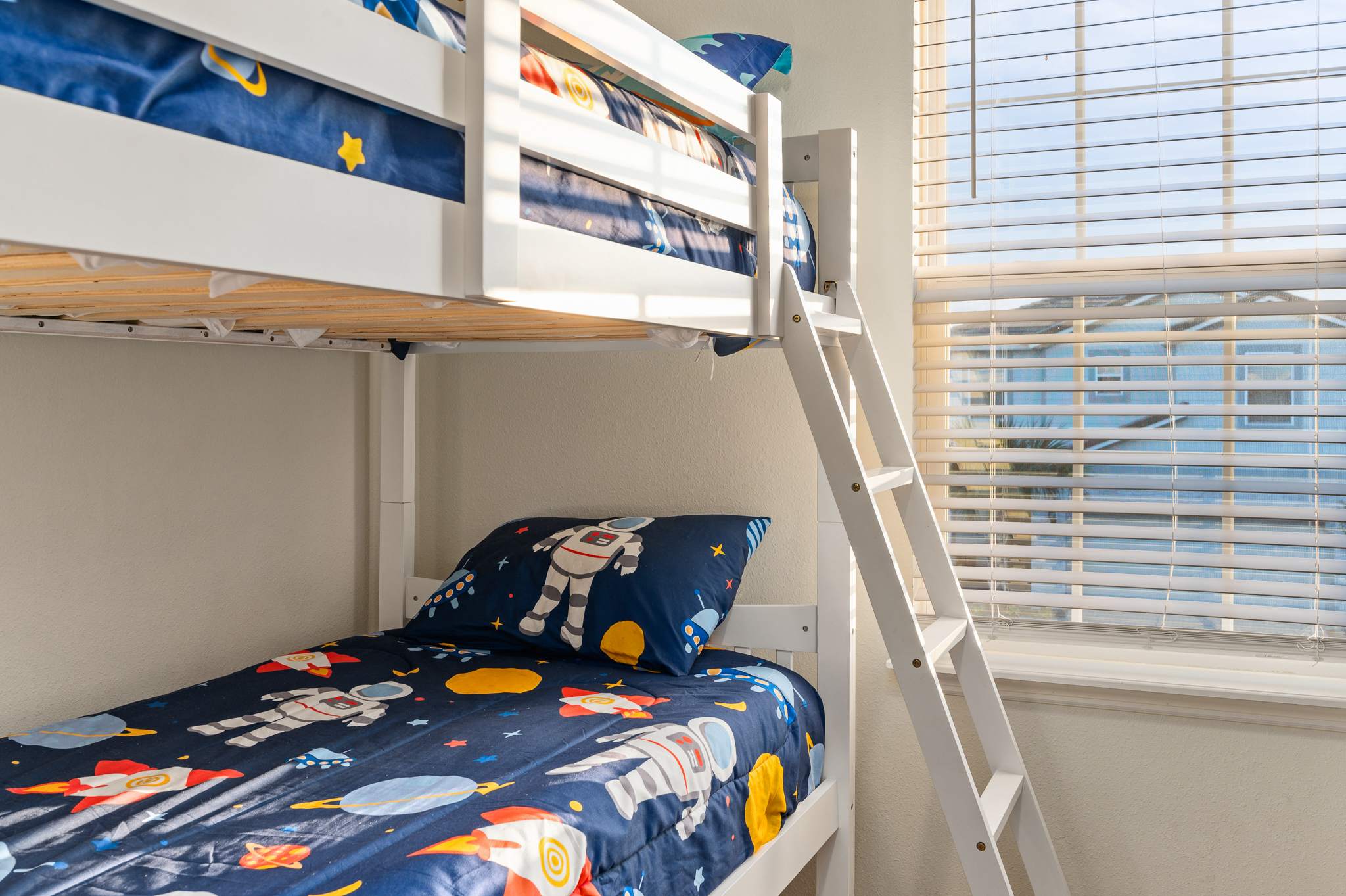 Solterra Resort! Pool & Game Room, 15 MI to Disney