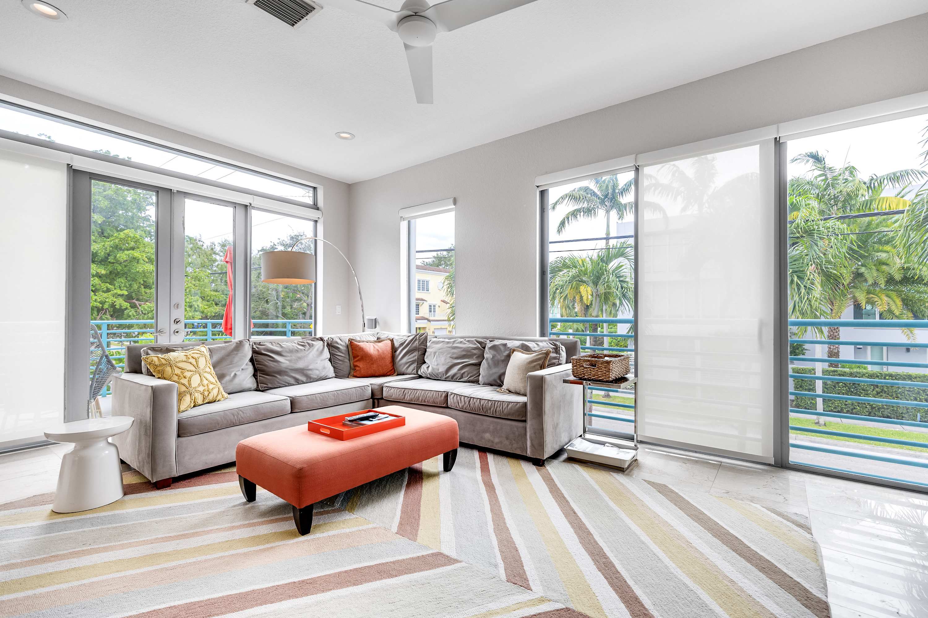 NEW 3-Story Townhome with Pool Room, Expansive Balcony seconds away from Las Olas - Picture 31
