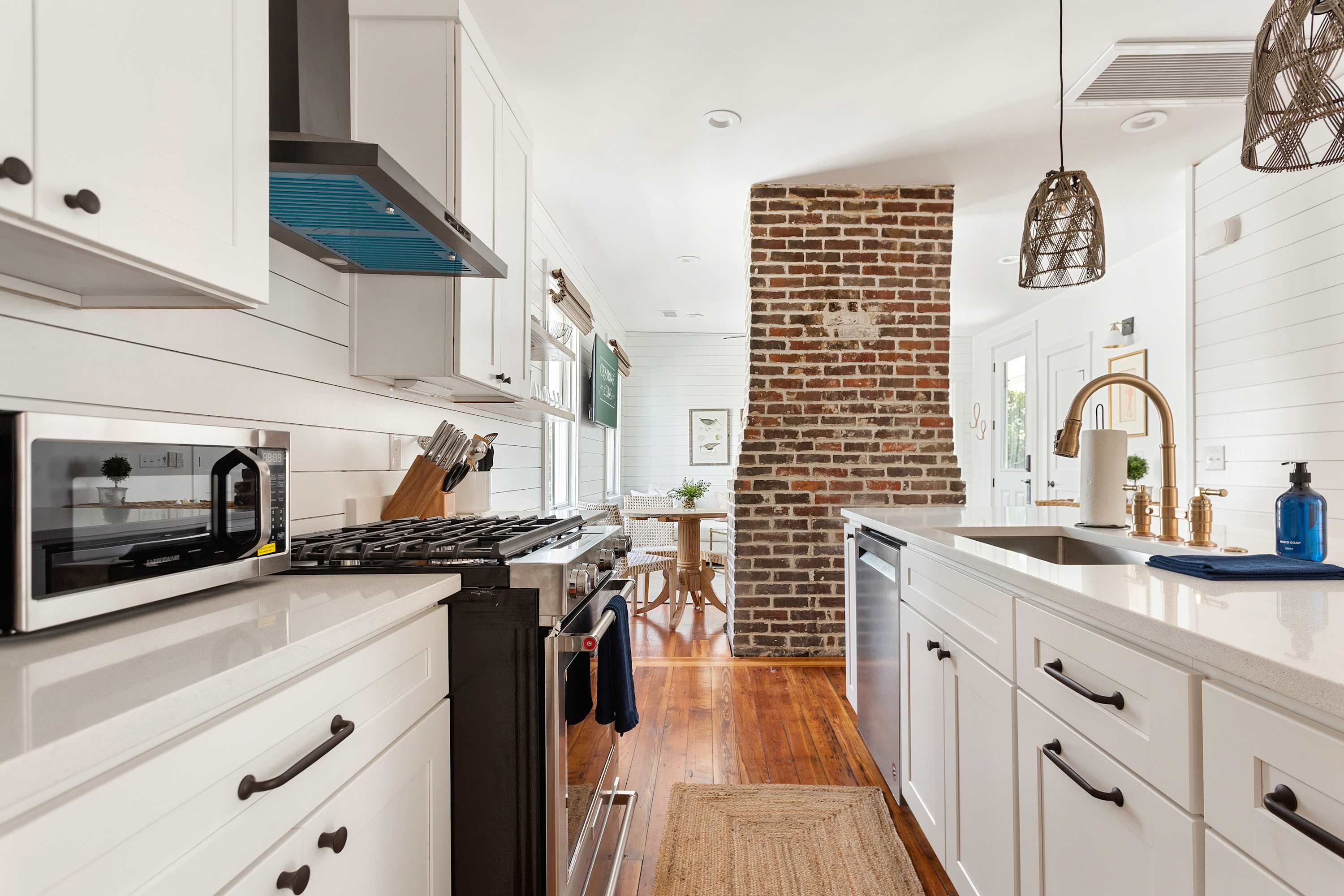 Fully equipped kitchen with everything you need to cook a meal!