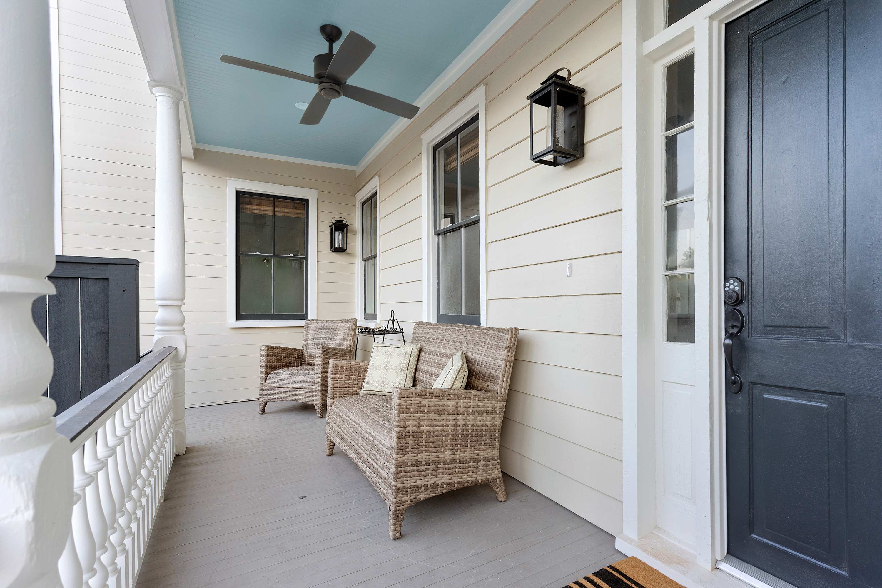 Outdoor seating on the first floor porch!