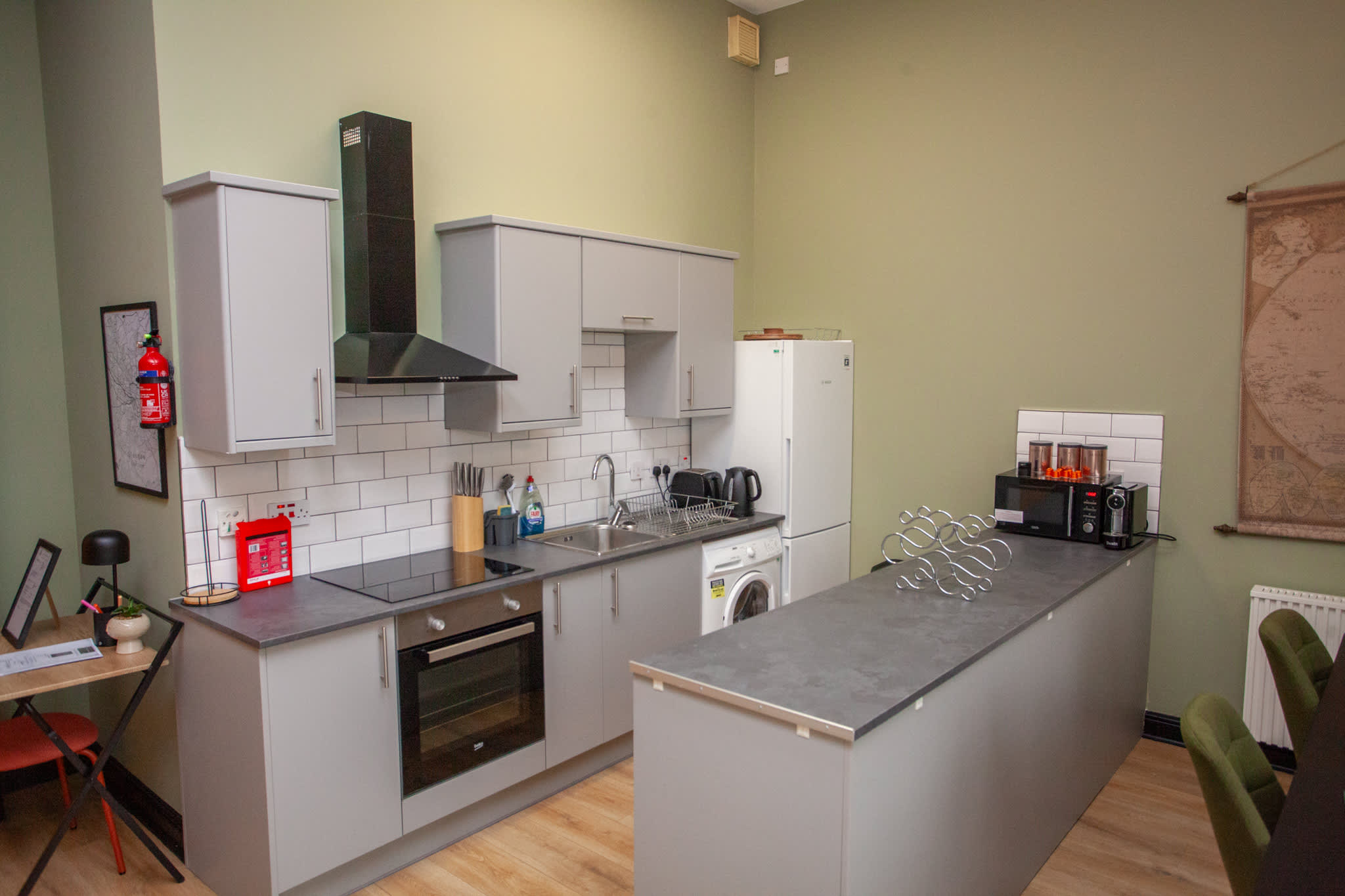 Spacious Apartment with Glasgow Green Views in 39 Greendyke Street G1 5PS - Property image 11 - VivreStays