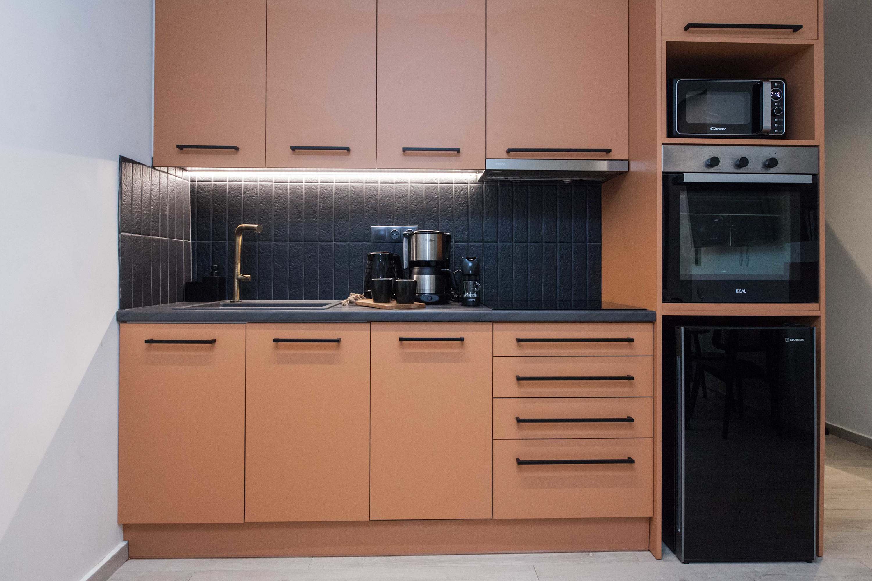 Lovely Brand New Studio near Victoria Metro in Athens — photo 4