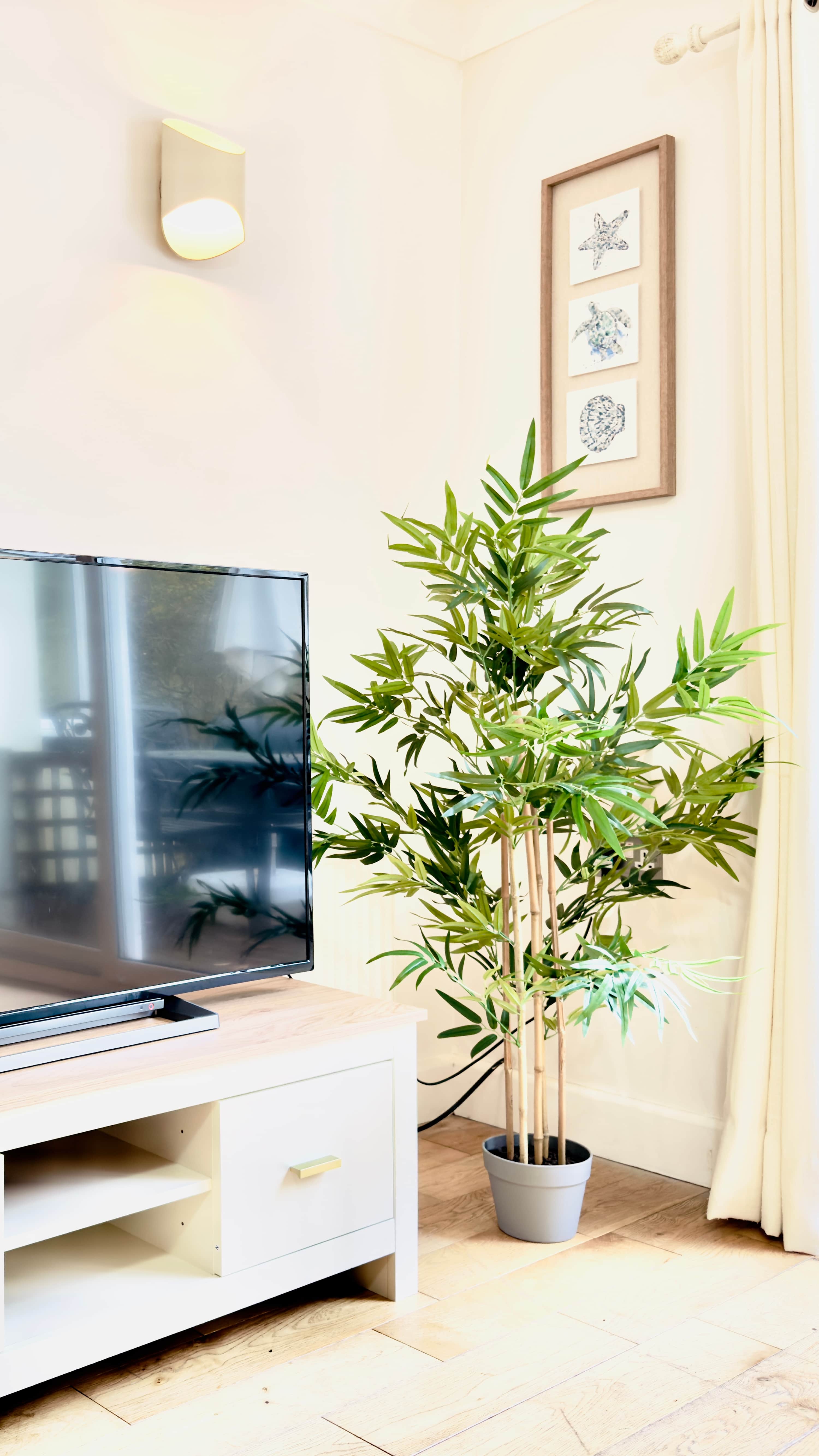 Charming Family Home by Coy Pond w/ Free Parking