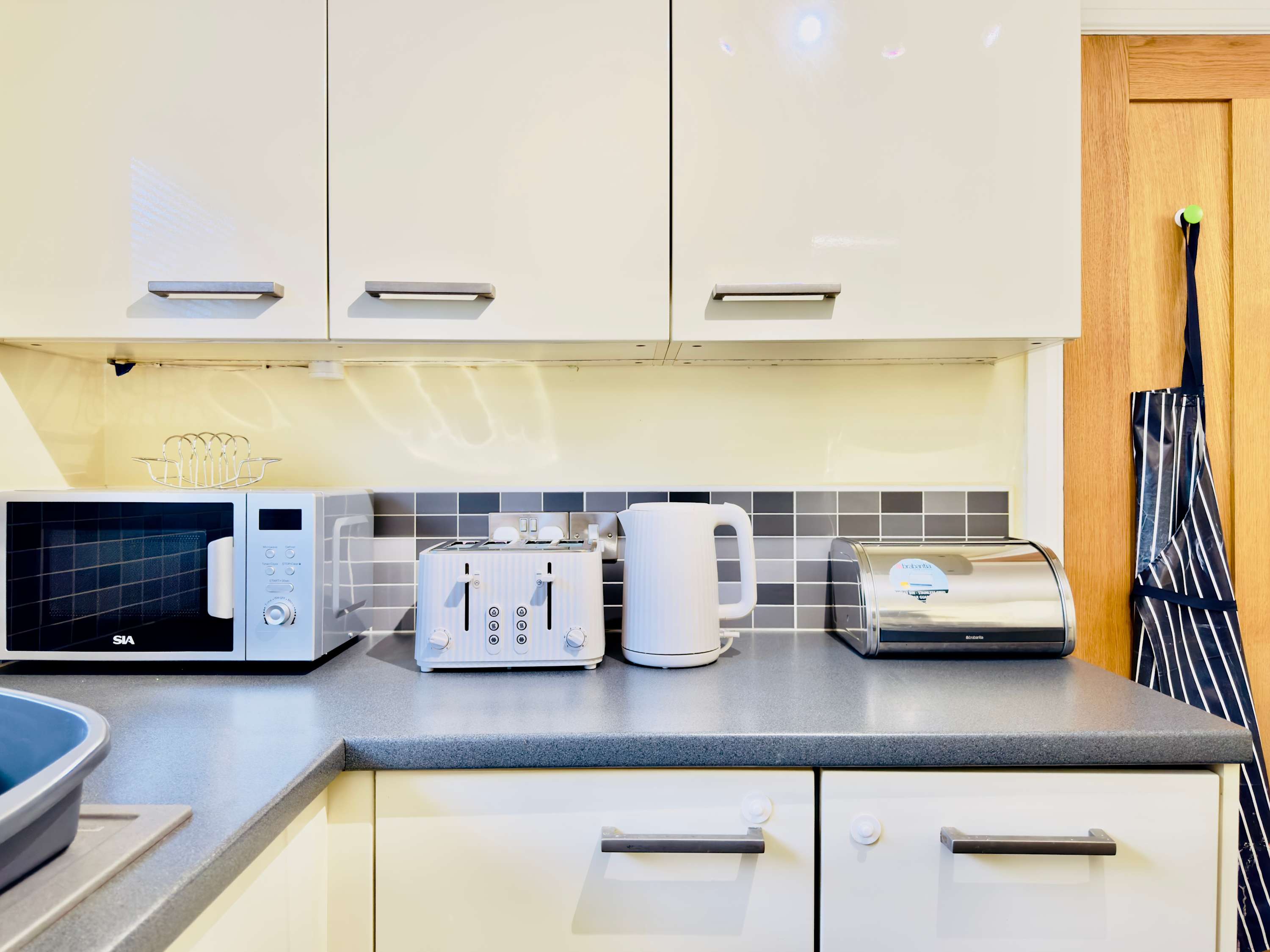 Charming Family Home by Coy Pond w/ Free Parking