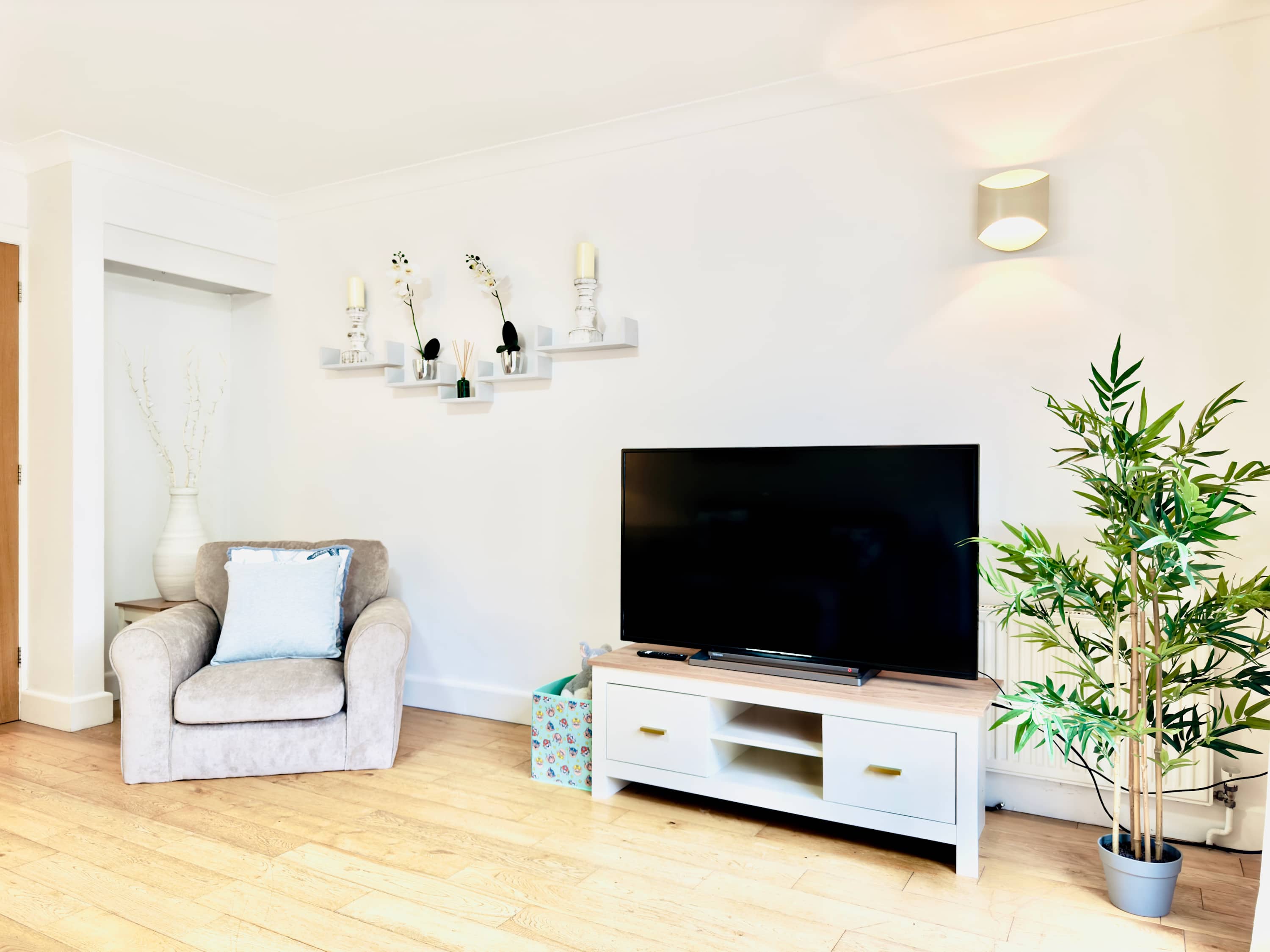 Charming Family Home by Coy Pond w/ Free Parking