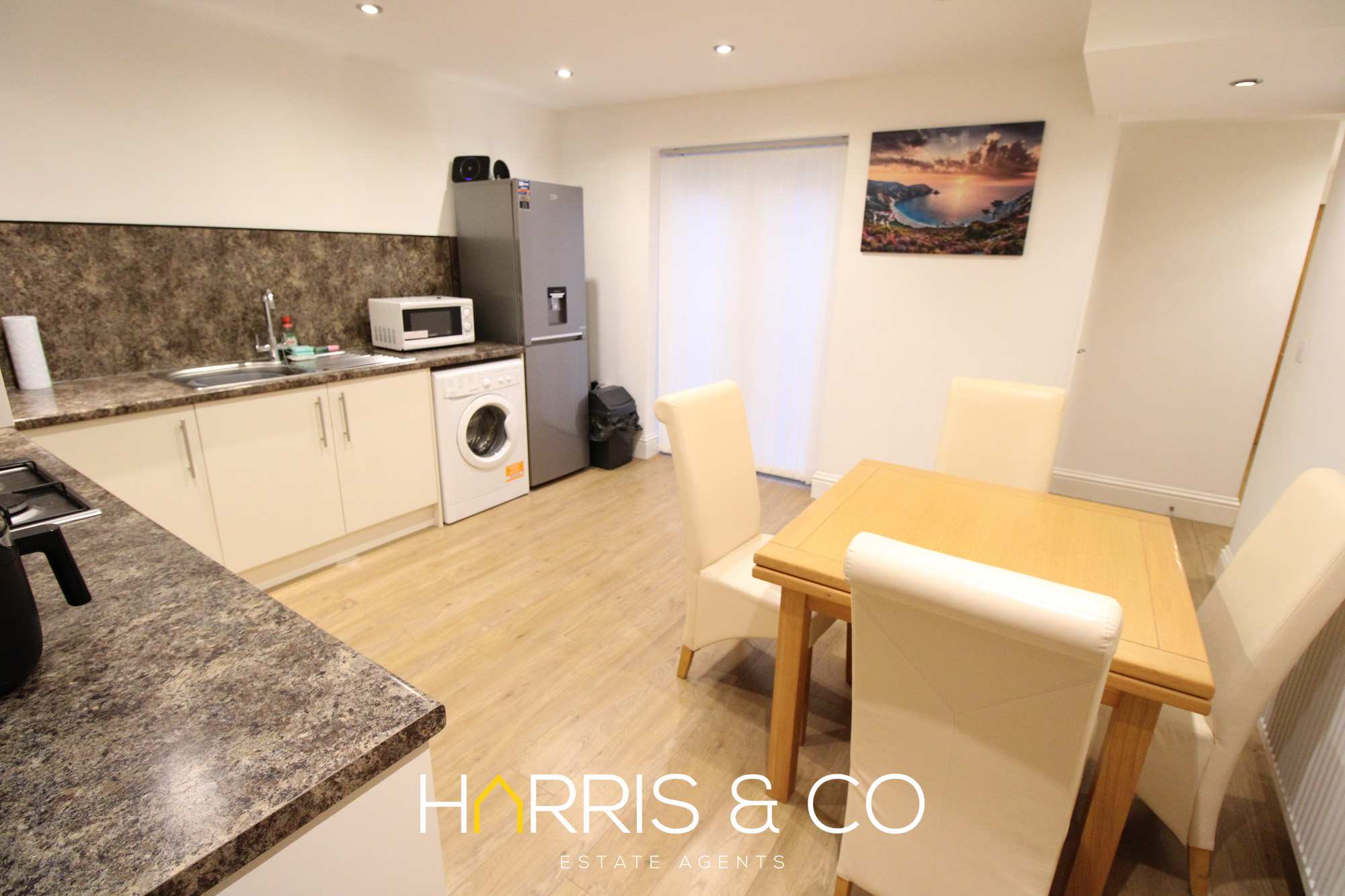 Fishermans Rest in Warren Street 105 FY7 6EA - Property image 3 - VivreStays