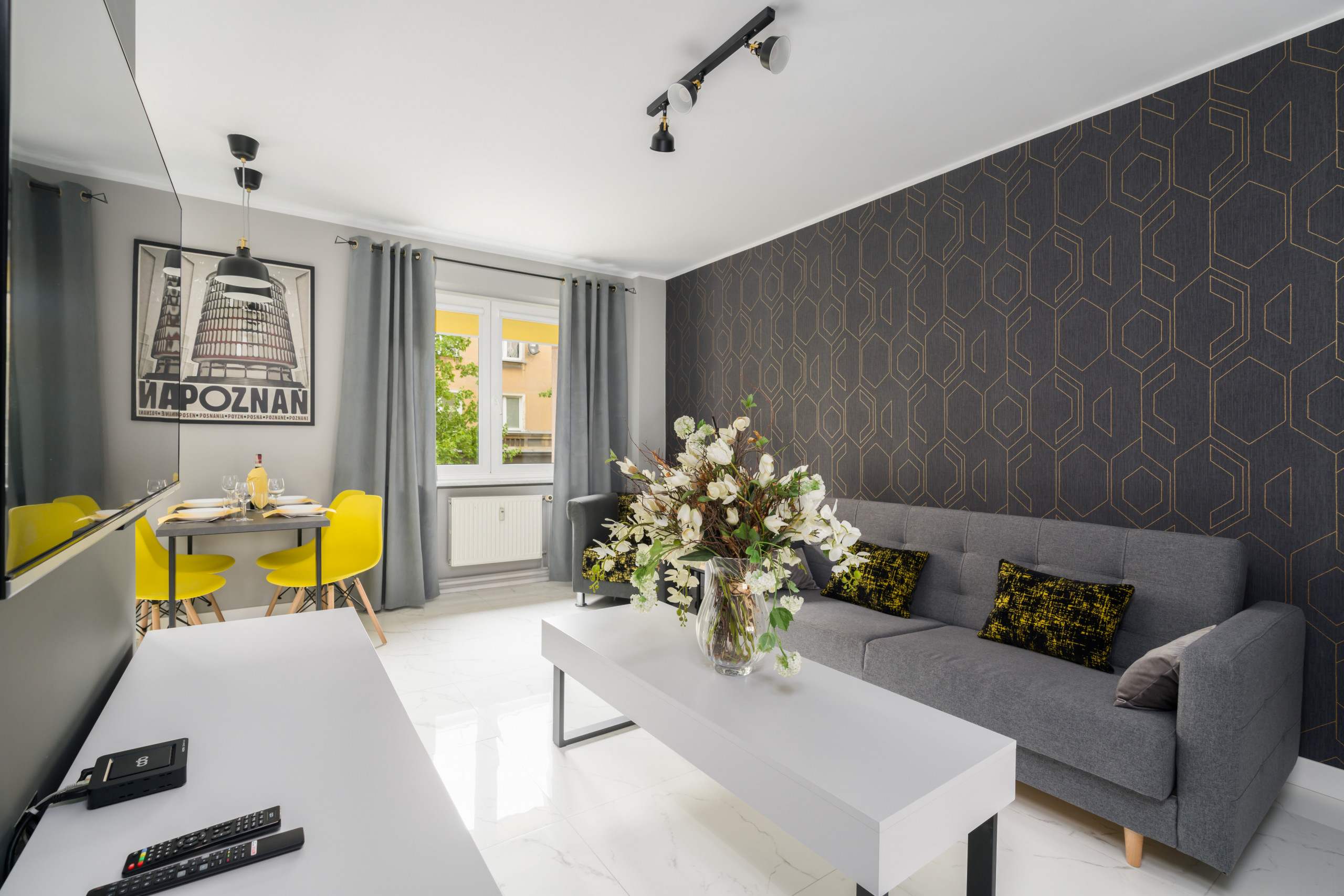 Chociszewskiego 43A Poznań | Elegant Apartment with Functional Furnishings | Remote Working  — Poznań, Województwo wielkopolskie — vacation rental