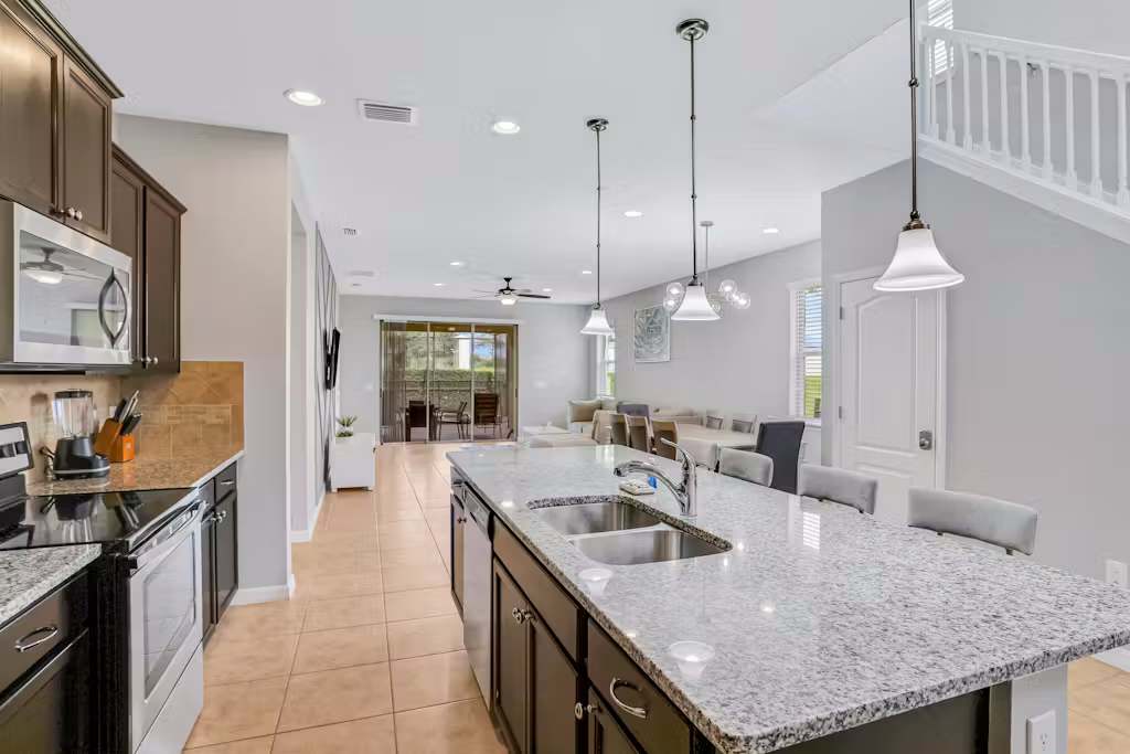 Heated Pool, Game Room, 9MI Disney! FREE Resort