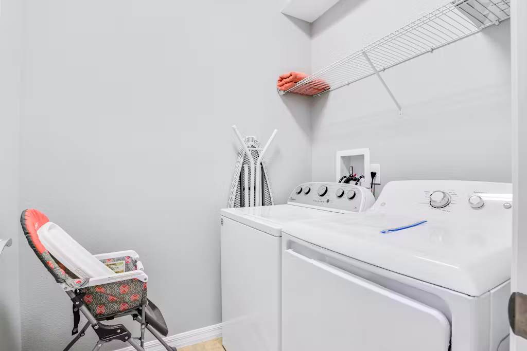 Heated Pool, Game Room, 9MI Disney! FREE Resort