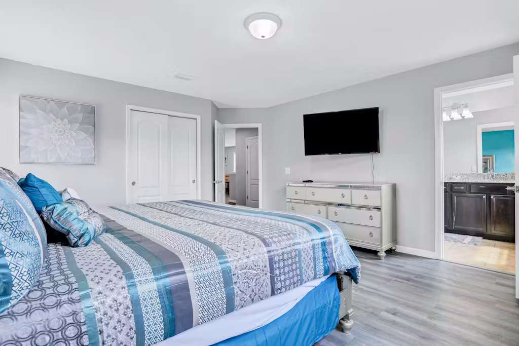 Heated Pool, Game Room, 9MI Disney! FREE Resort