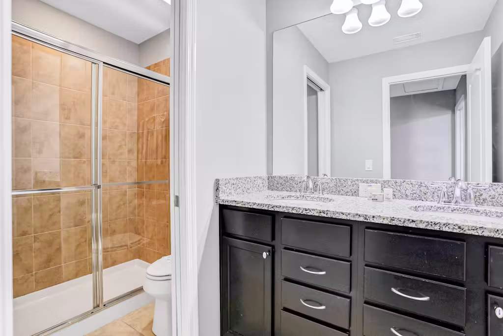 Heated Pool, Game Room, 9MI Disney! FREE Resort