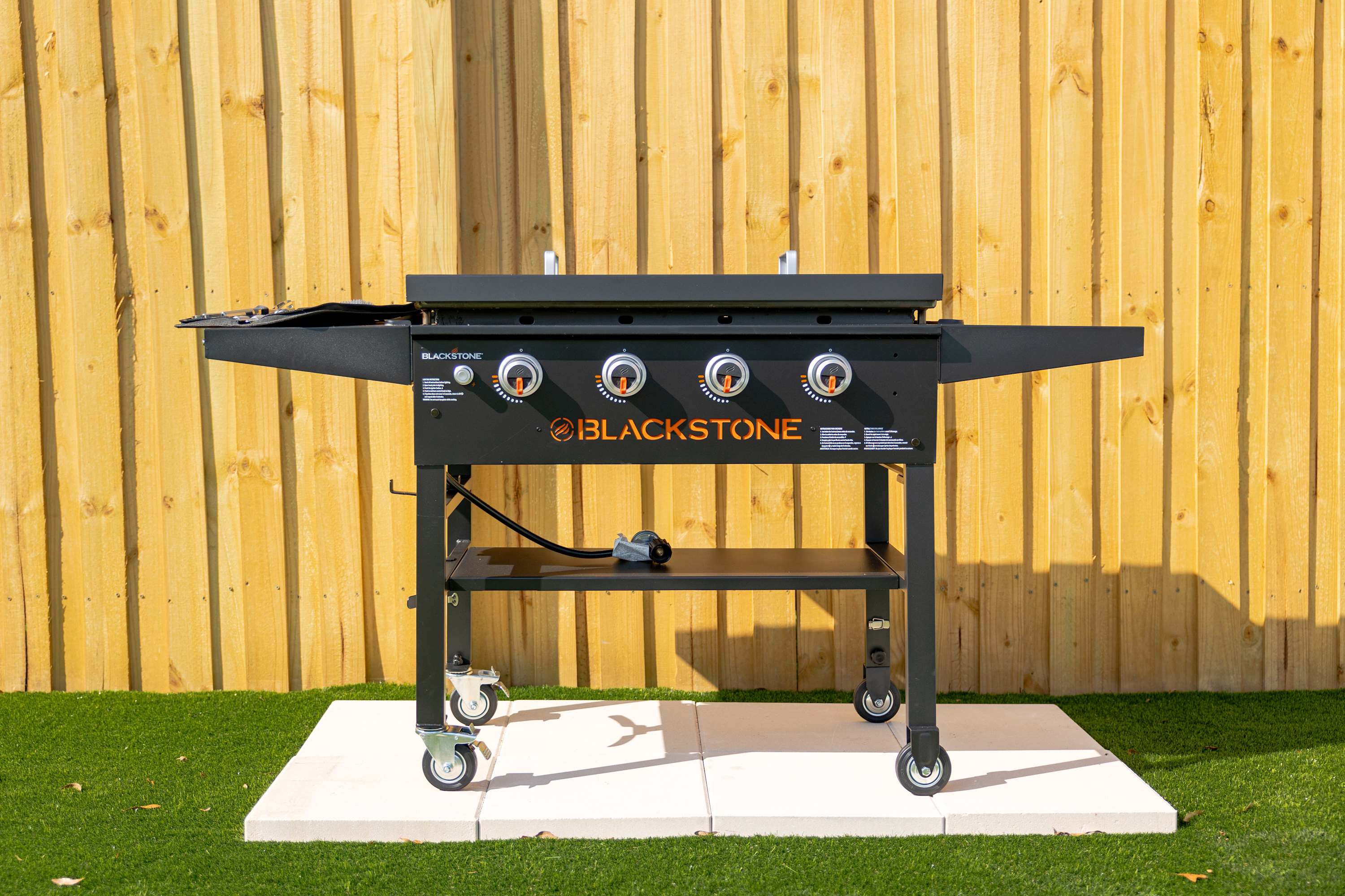 Villa w/pool, game room & putting green