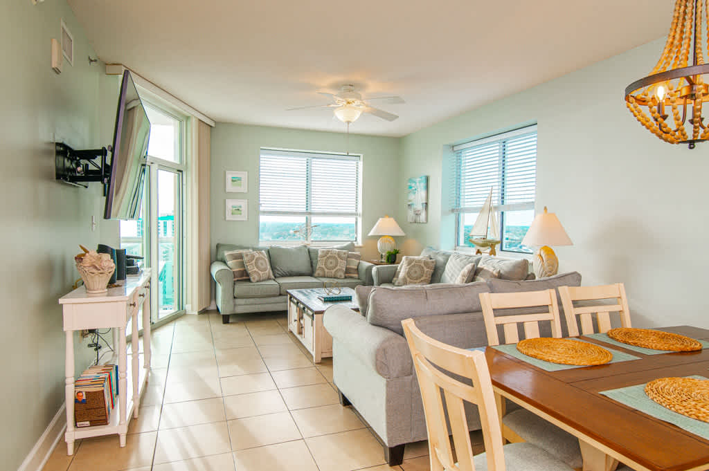 Penthouse Stunning Ocean Views Lazy River Indoor Pool