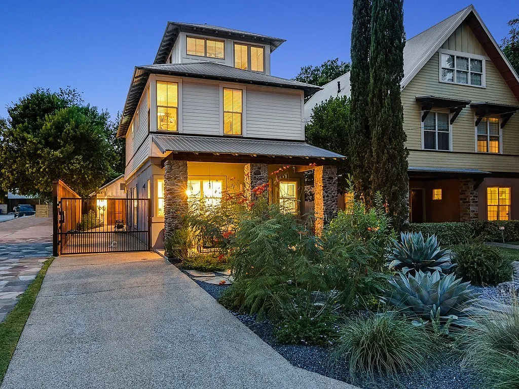 Walk to Town, Screened Patio | Classically Modern