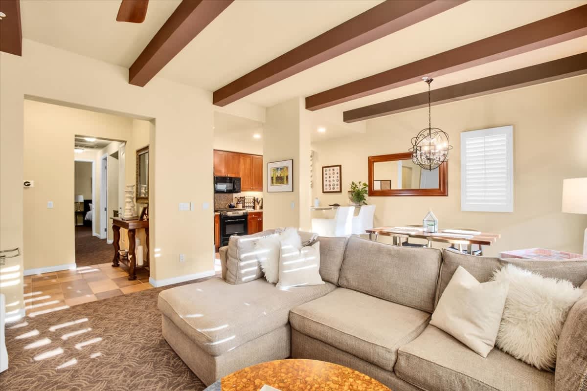 Beautiful 2 Bedroom Villa with Great Views! - Photo 5