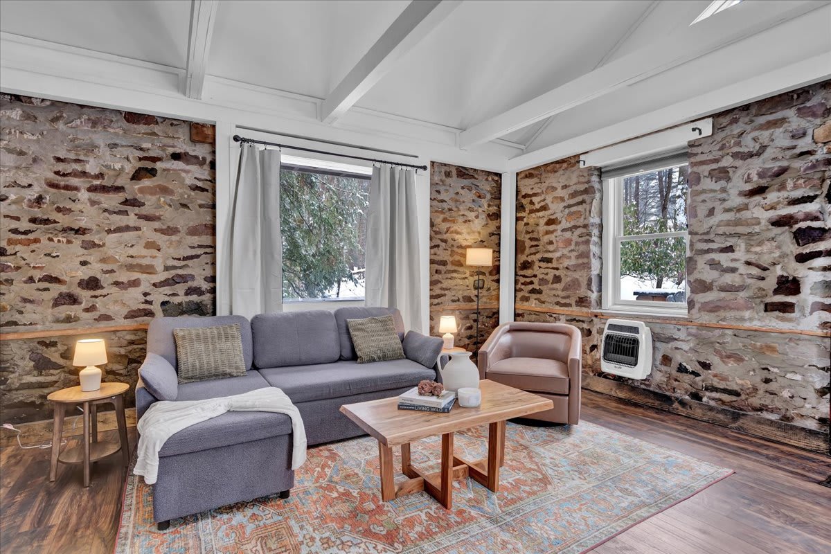 Pocono Pines Stone Cabin | Central to Attractions