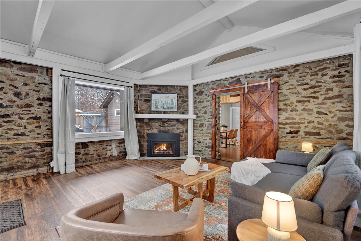 Pocono Pines Stone Cabin | Central to Attractions