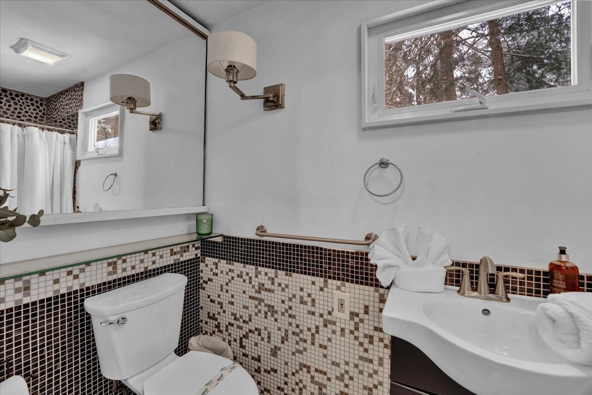 Pocono Pines Stone Cabin | Central to Attractions